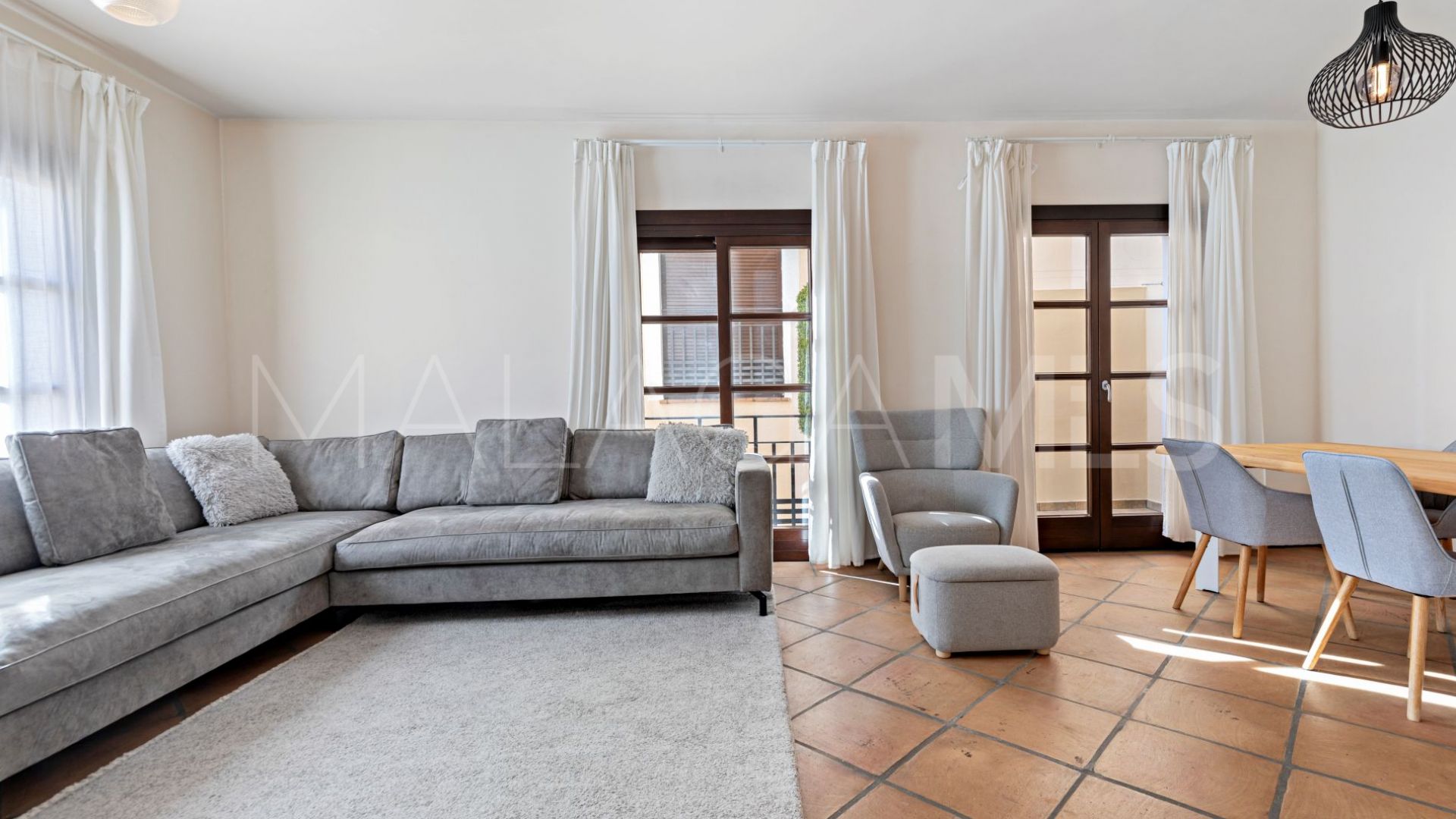 Buy adosado in El Casar with 4 bedrooms