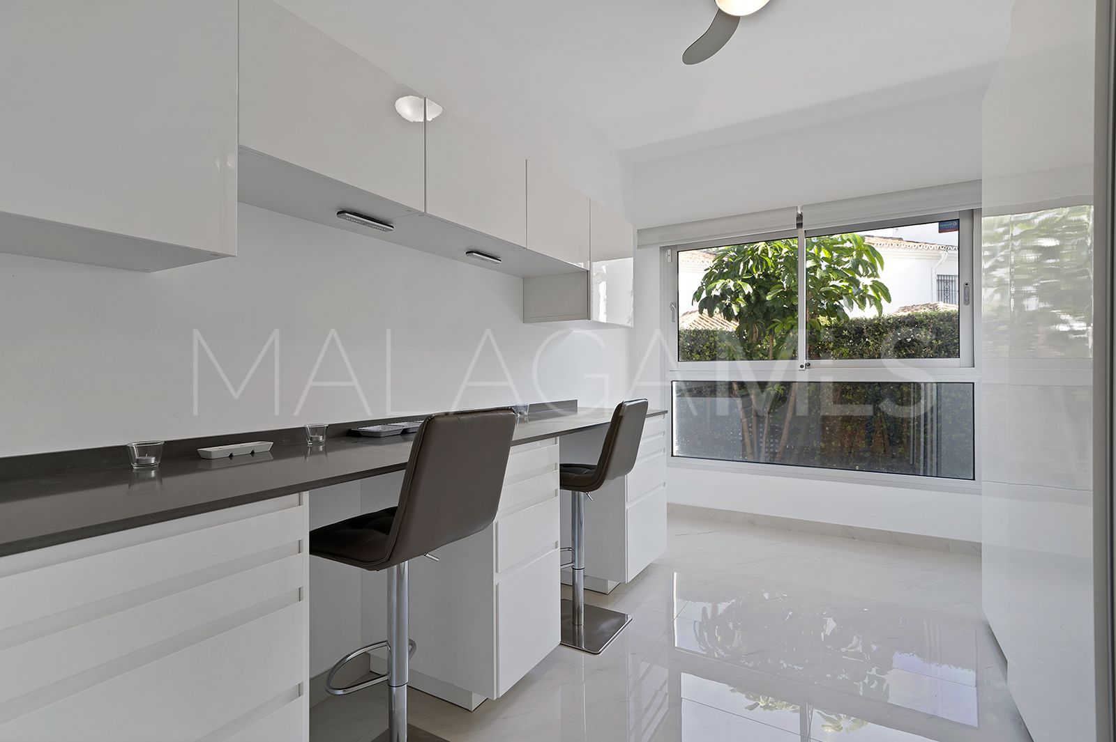 Apartamento planta baja for sale in Cancelada