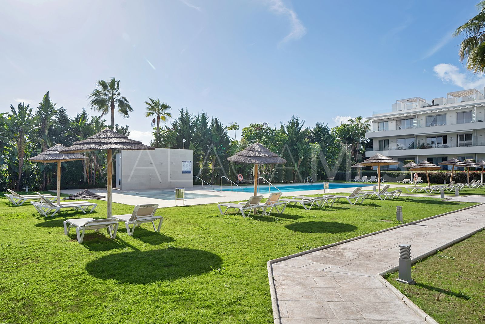 Apartamento planta baja for sale in Cancelada