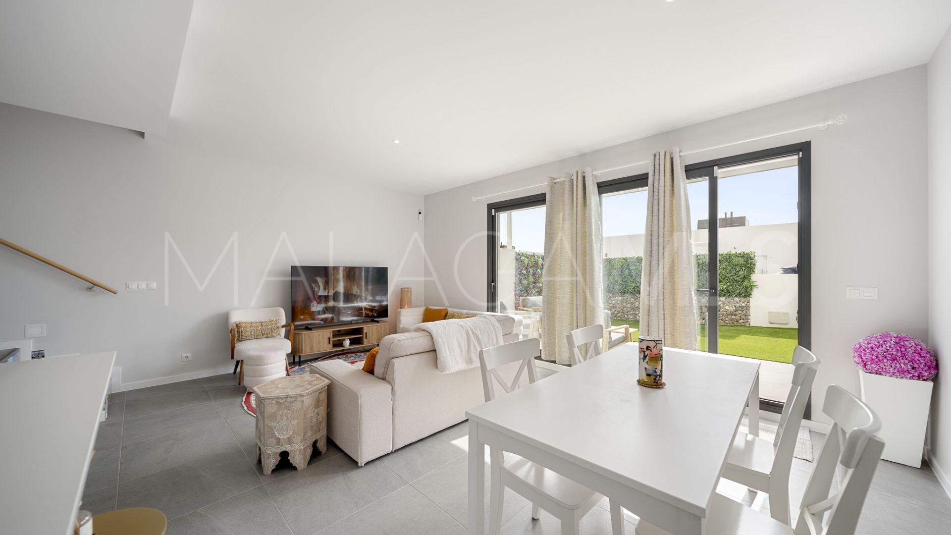 Pareado with 4 bedrooms a la venta in Riviera del Sol