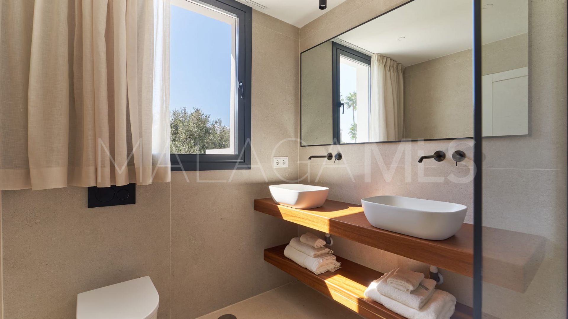 Radhus for sale in Nueva Andalucia