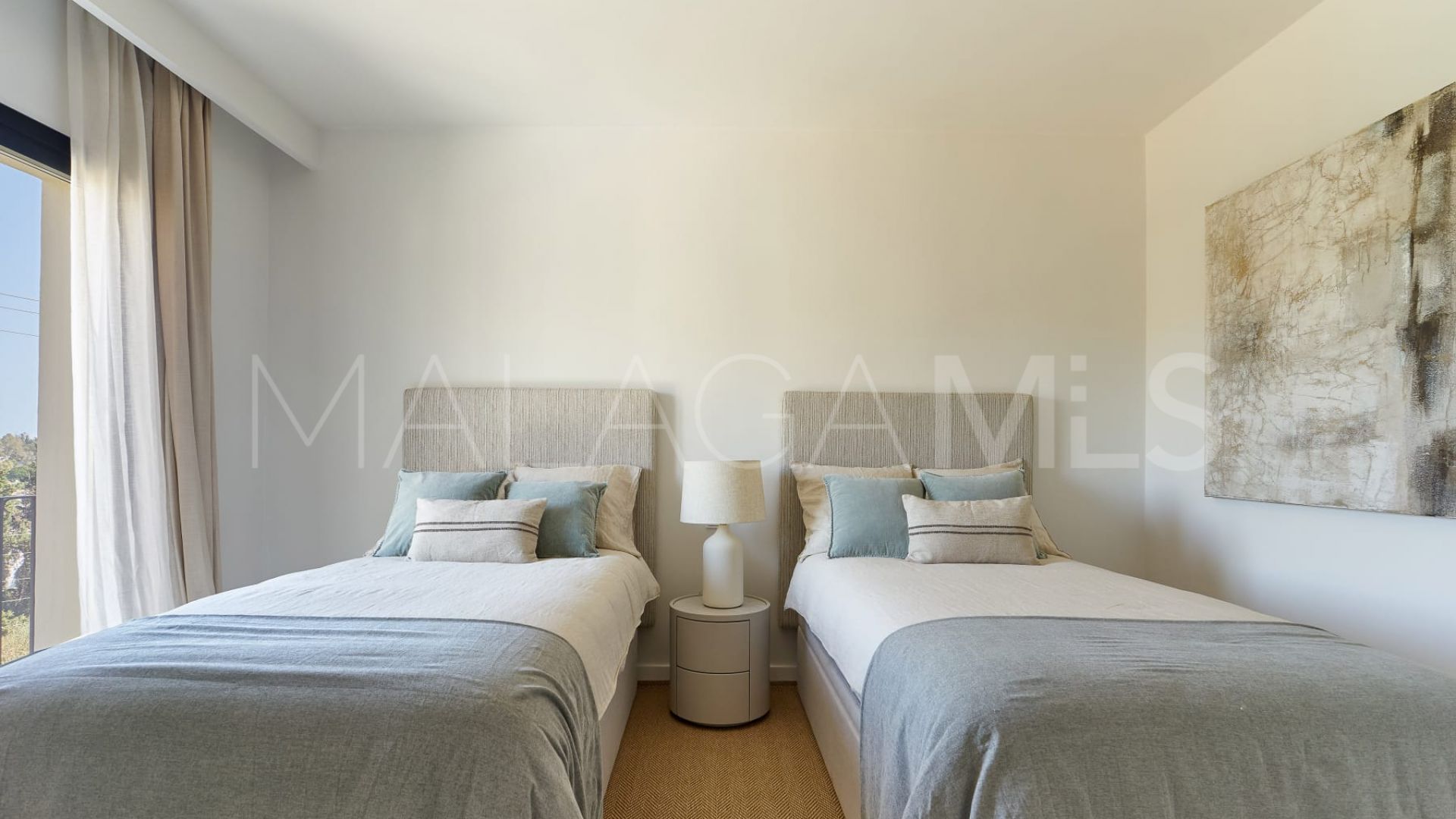 Radhus for sale in Nueva Andalucia