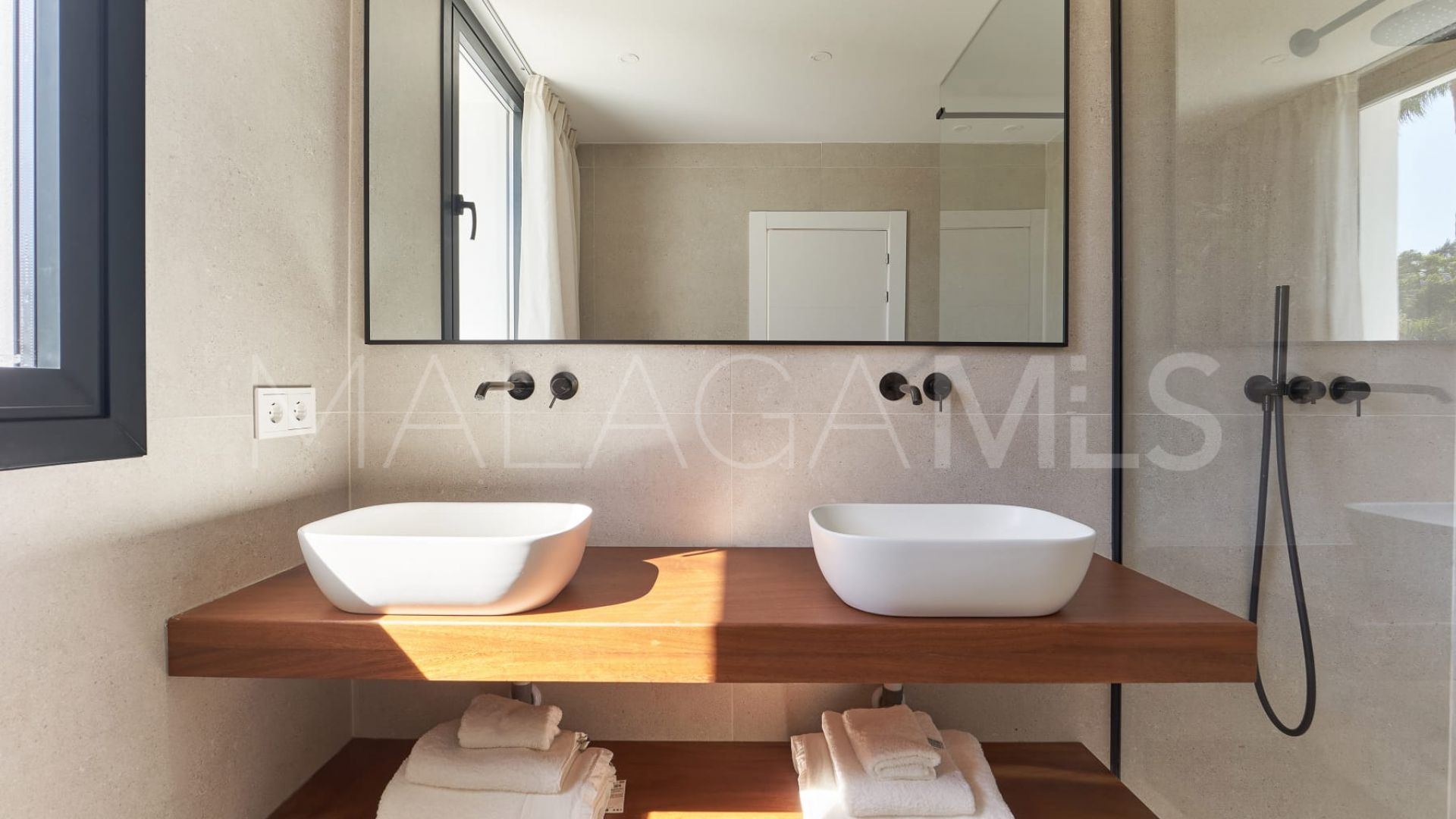 Radhus for sale in Nueva Andalucia