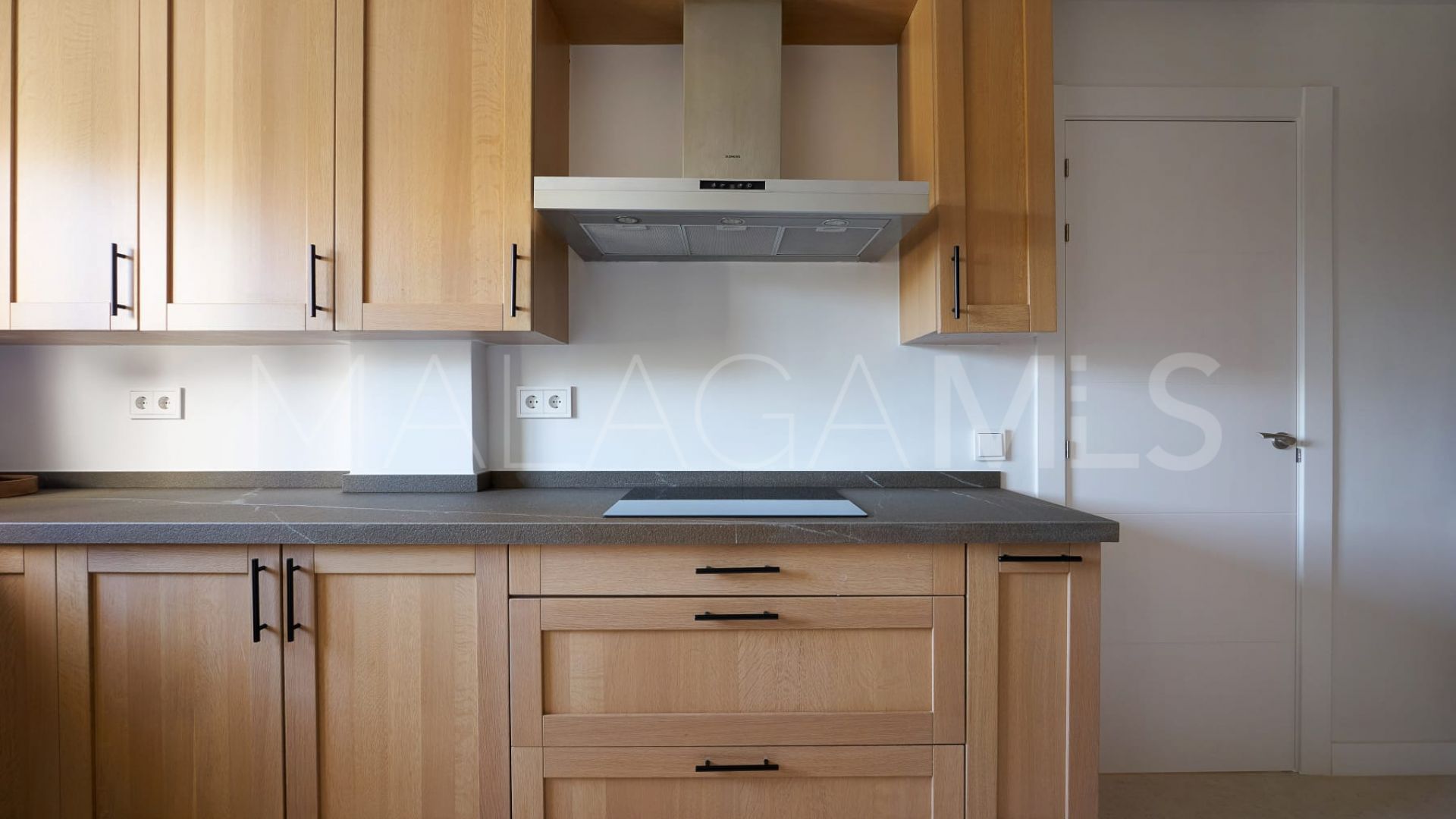 Radhus for sale in Nueva Andalucia