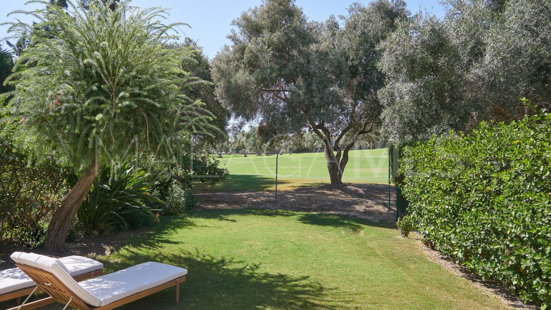 Radhus for sale in Nueva Andalucia