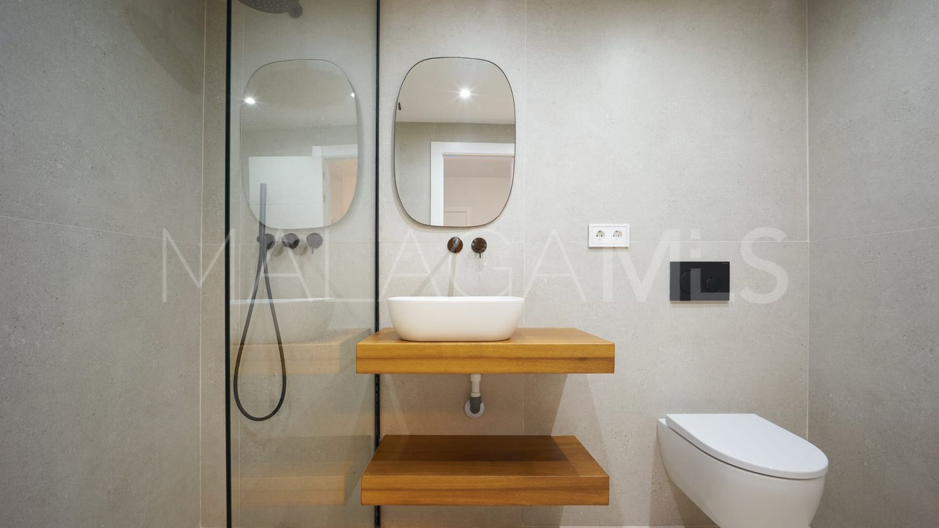 Radhus for sale in Nueva Andalucia