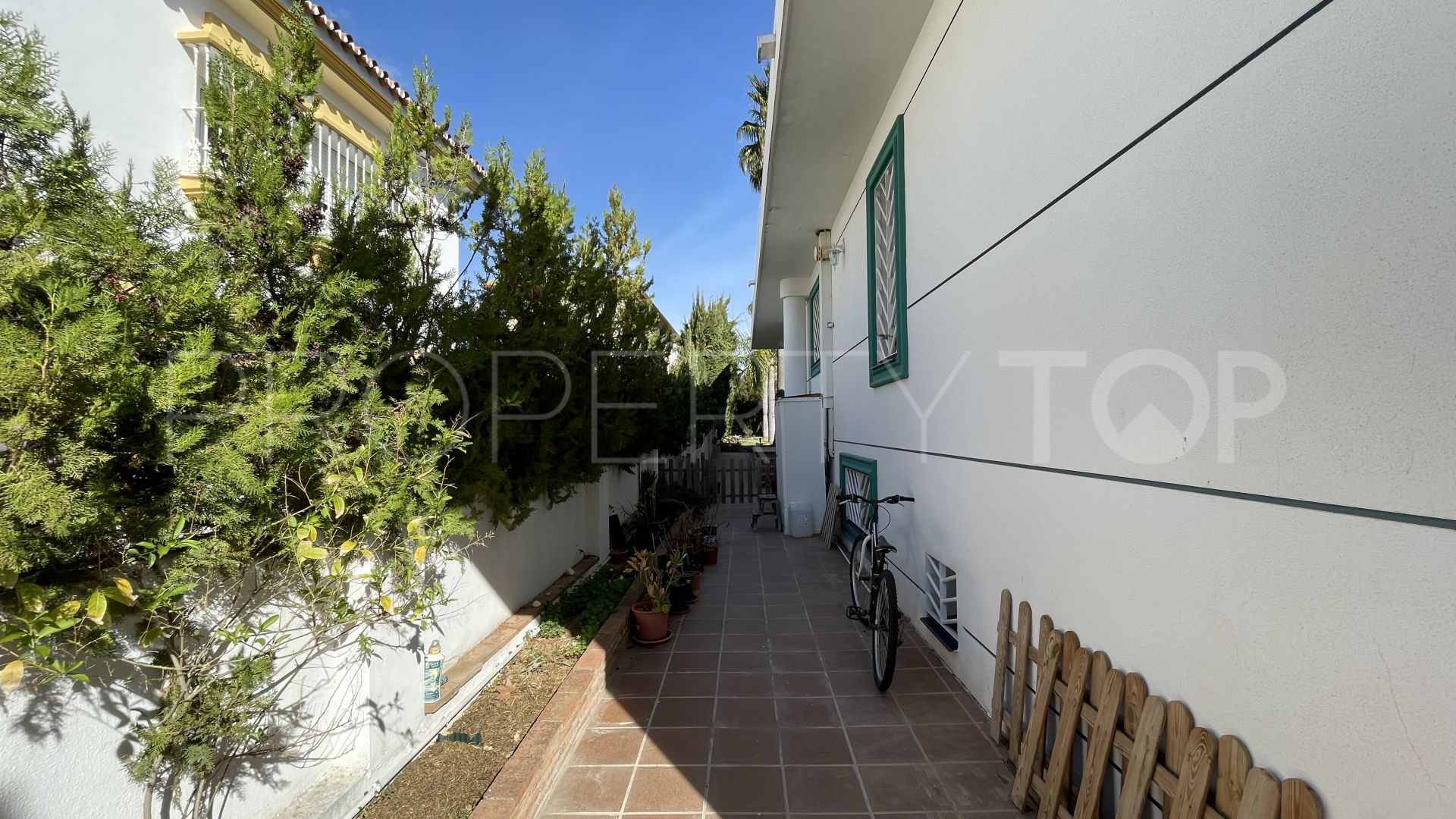 House for sale in Alhaurin de la Torre