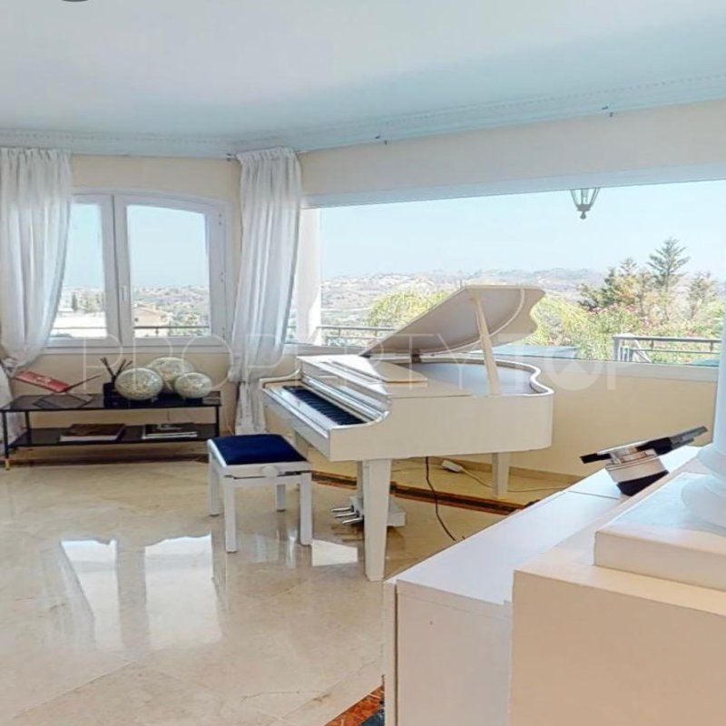 5 bedrooms villa in Las Lagunas for sale