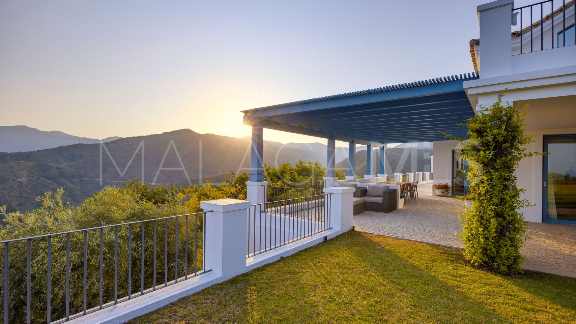 For sale Monte Mayor villa