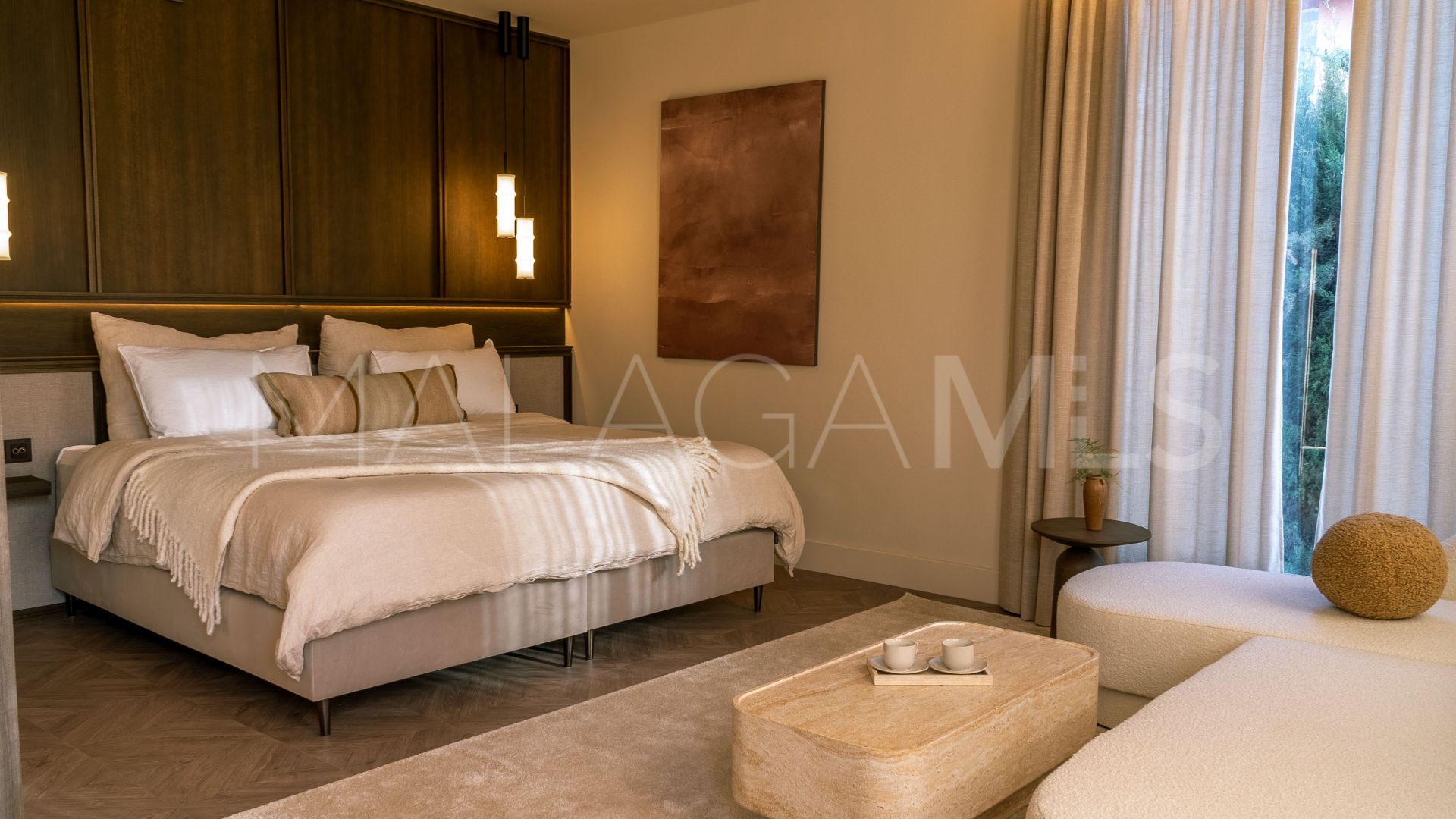Villa for sale in Nueva Andalucia