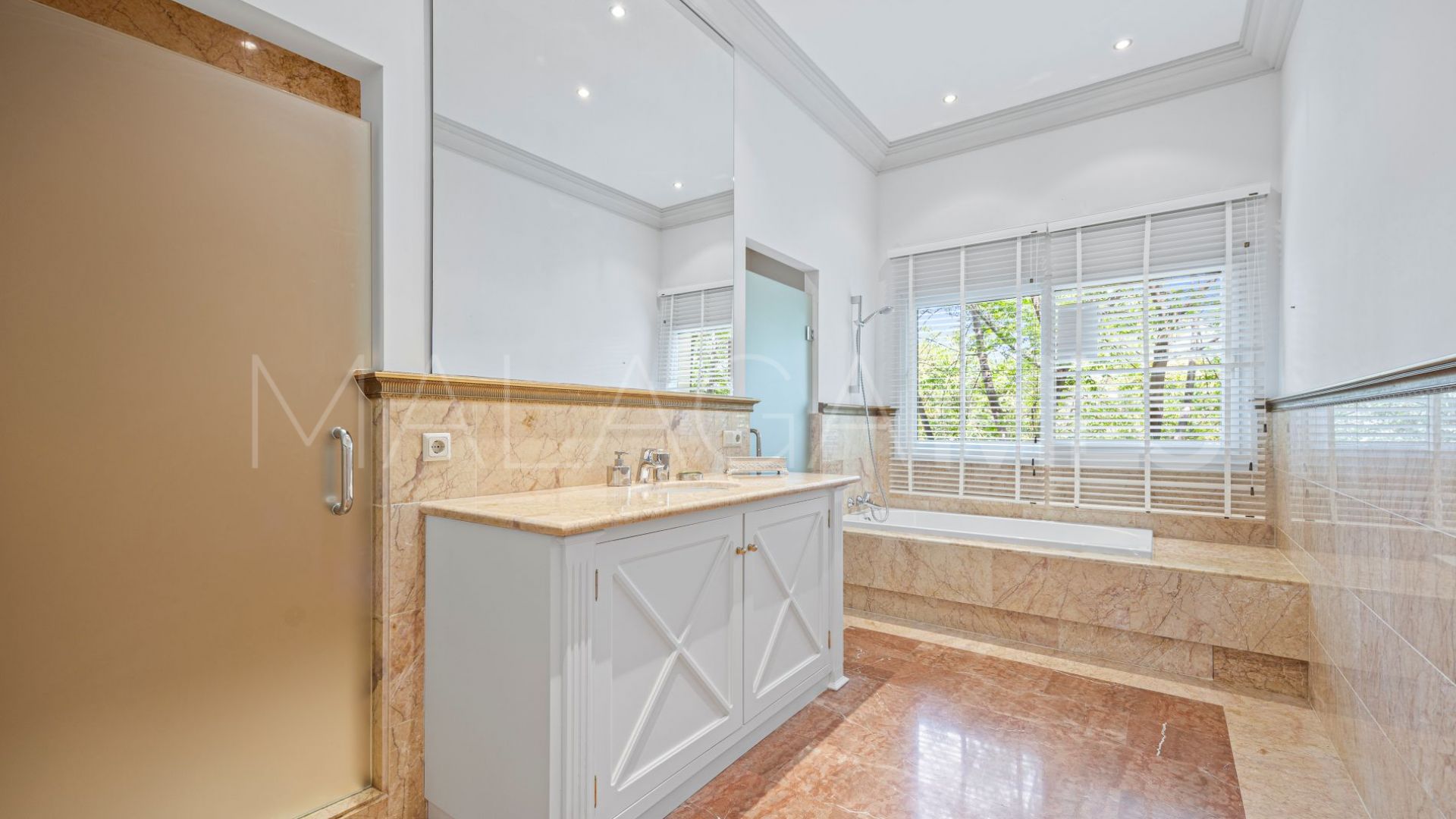 Rocio de Nagüeles, mansion a la venta