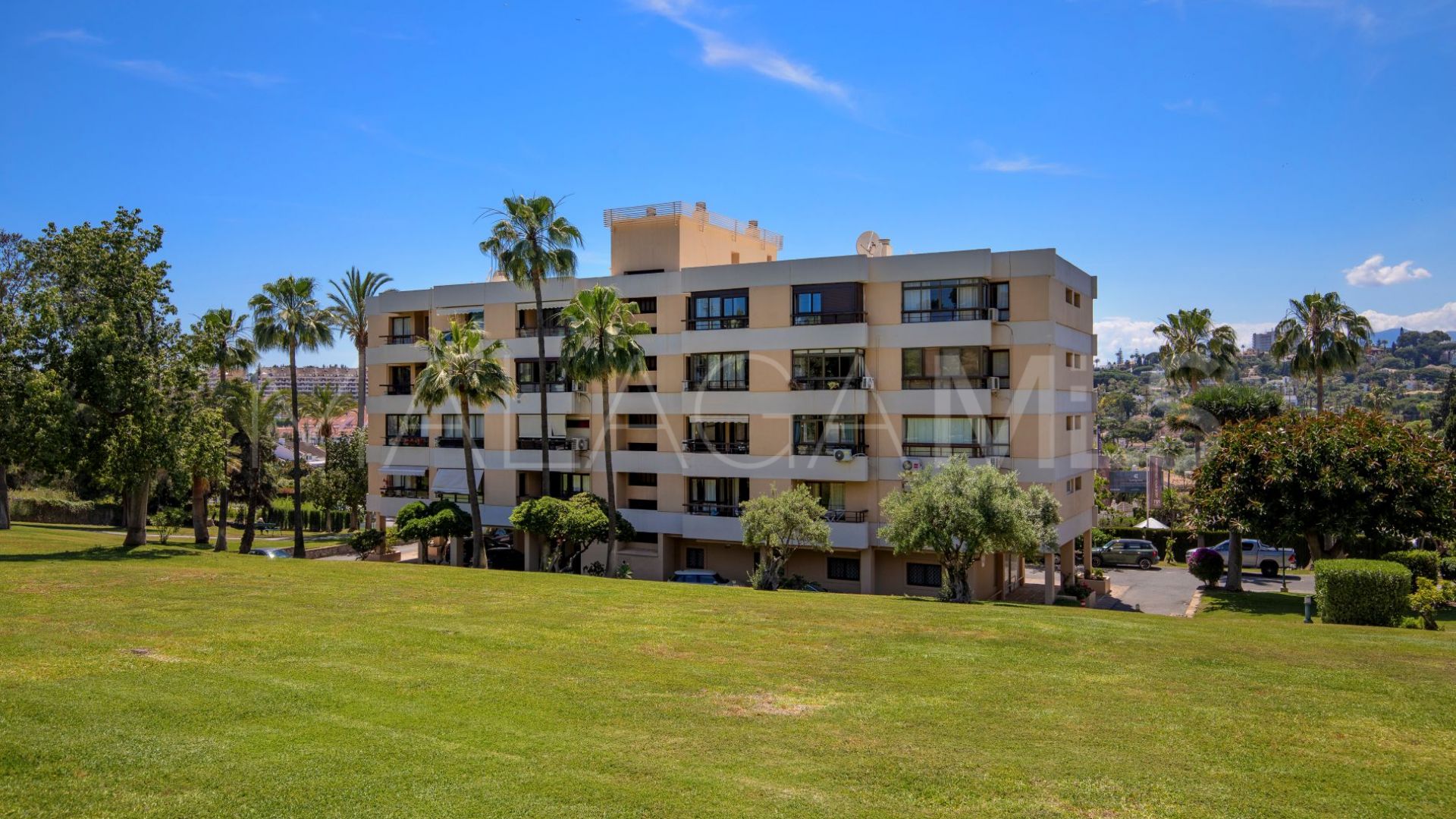 Estudio for sale in Torres de Aloha de 1 bedroom