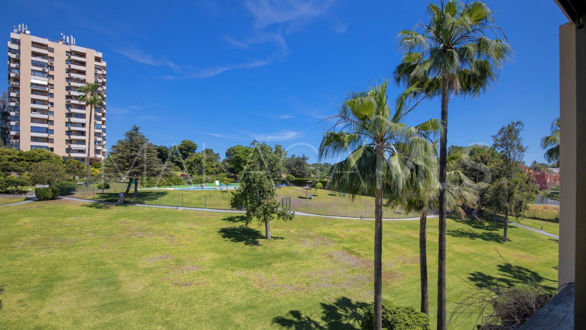 Estudio for sale in Torres de Aloha de 1 bedroom