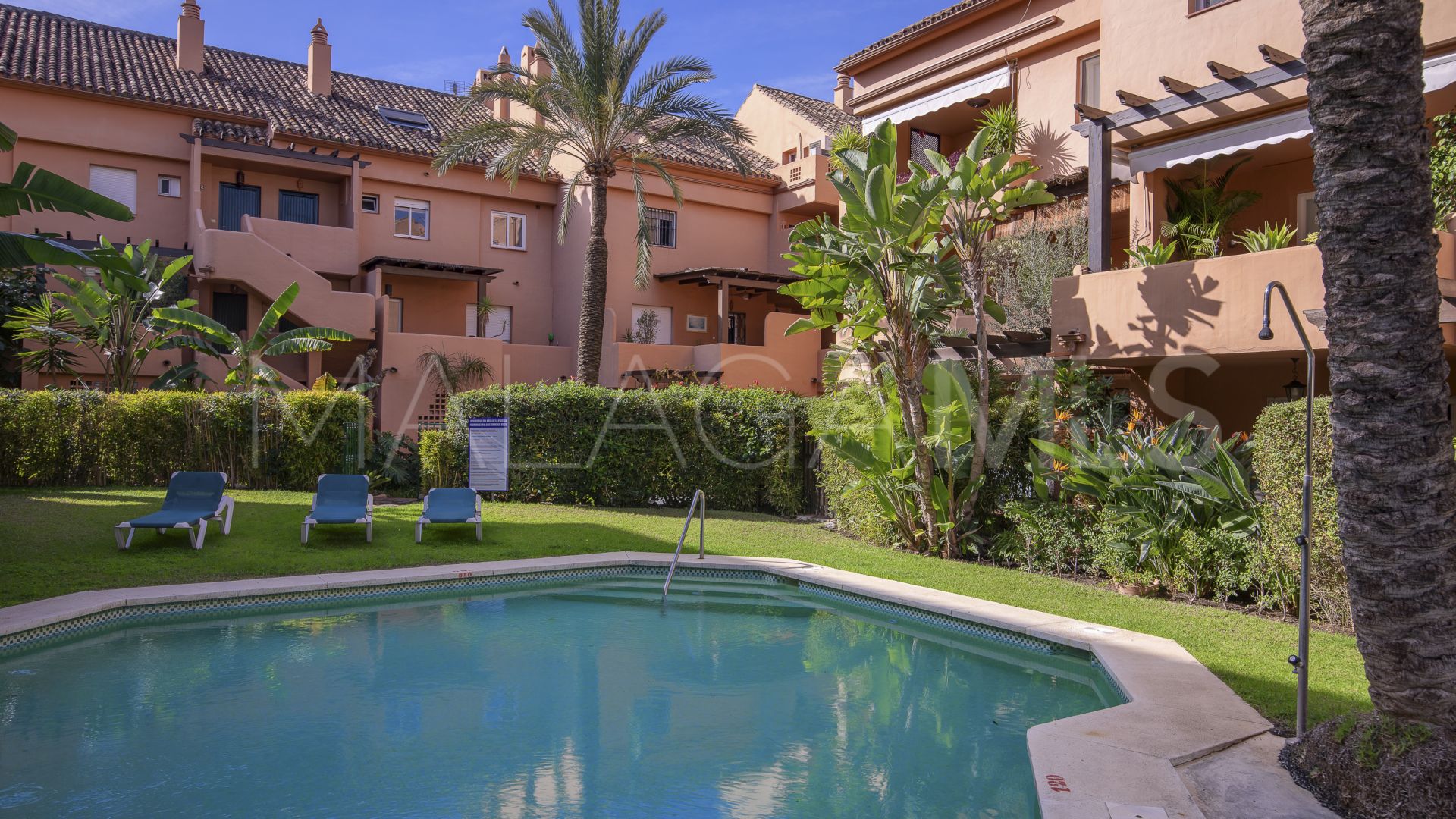 For sale duplex in Las Lomas del Marbella Club with 3 bedrooms