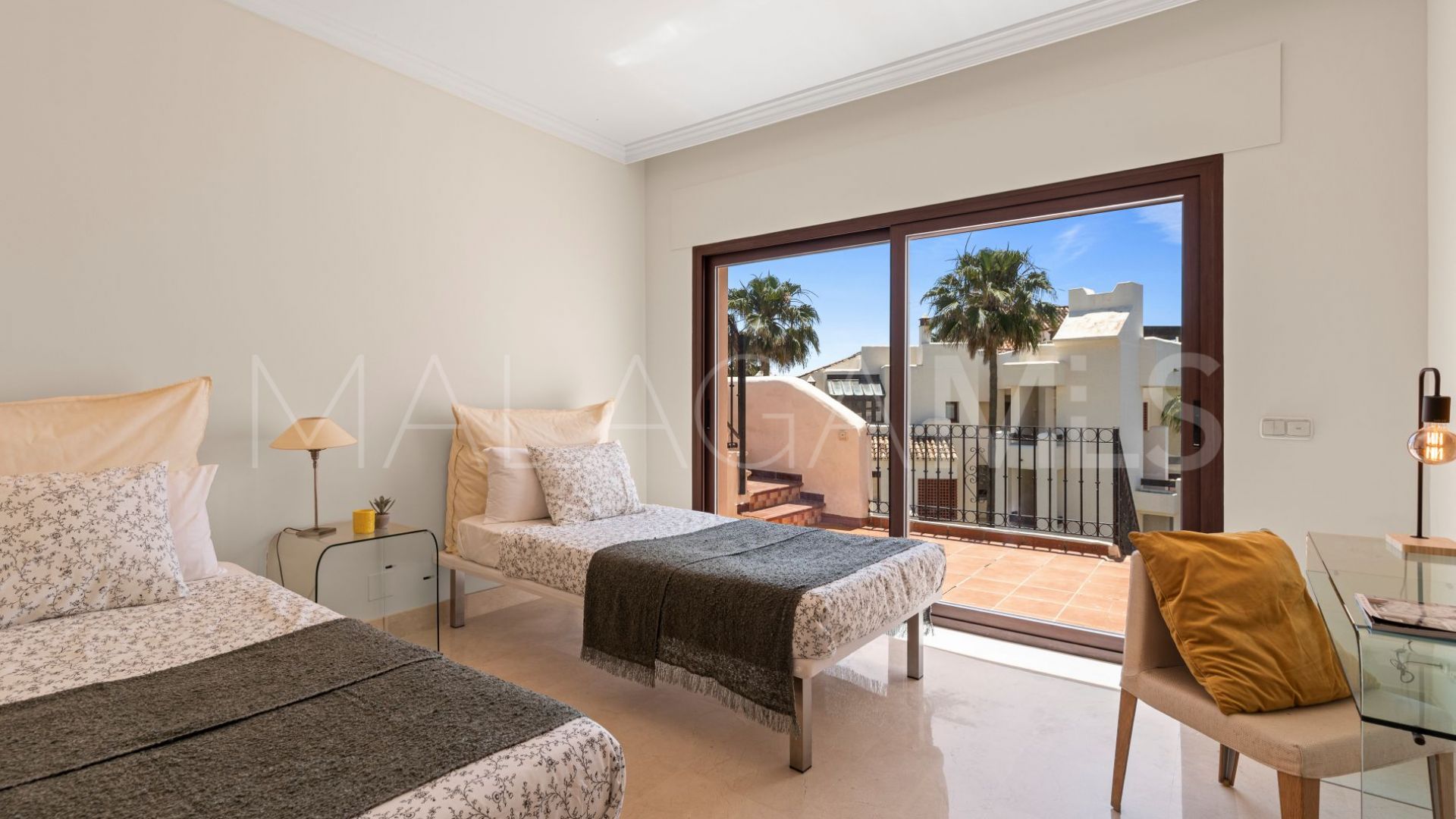 Duplex for sale in Bahía del Velerín