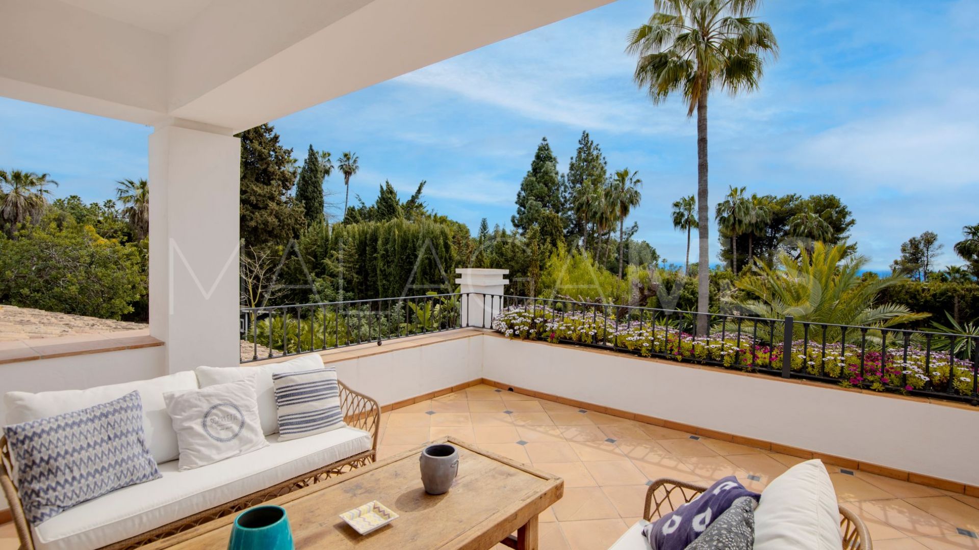 Villa for sale in Marbella Golden Mile