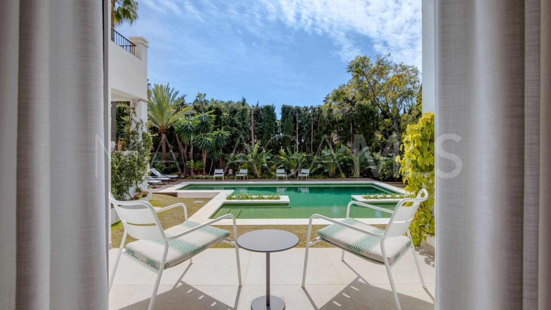 Villa for sale in Marbella Golden Mile