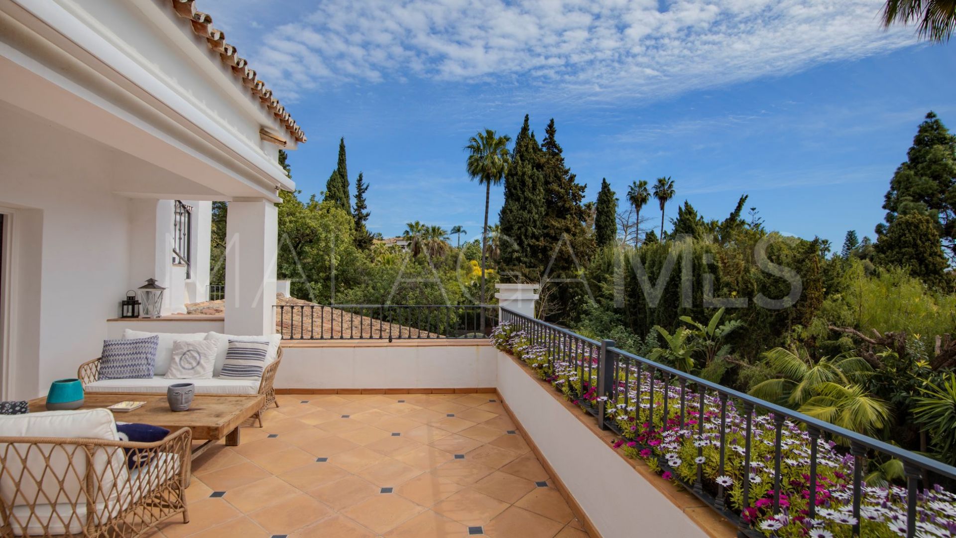 Villa for sale in Marbella Golden Mile