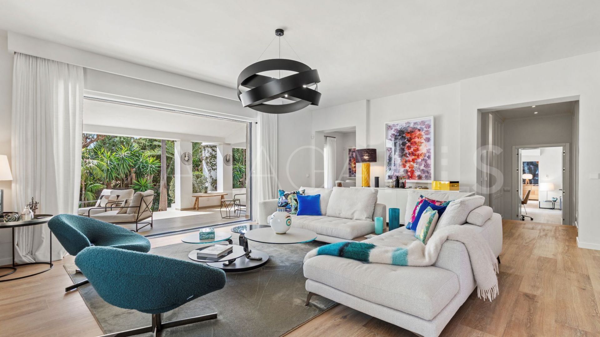 Villa for sale in Marbella Golden Mile