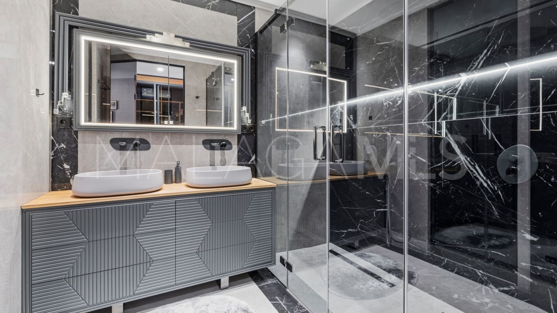 3 bedrooms ground floor apartment for sale in Marbella - Puerto Banus