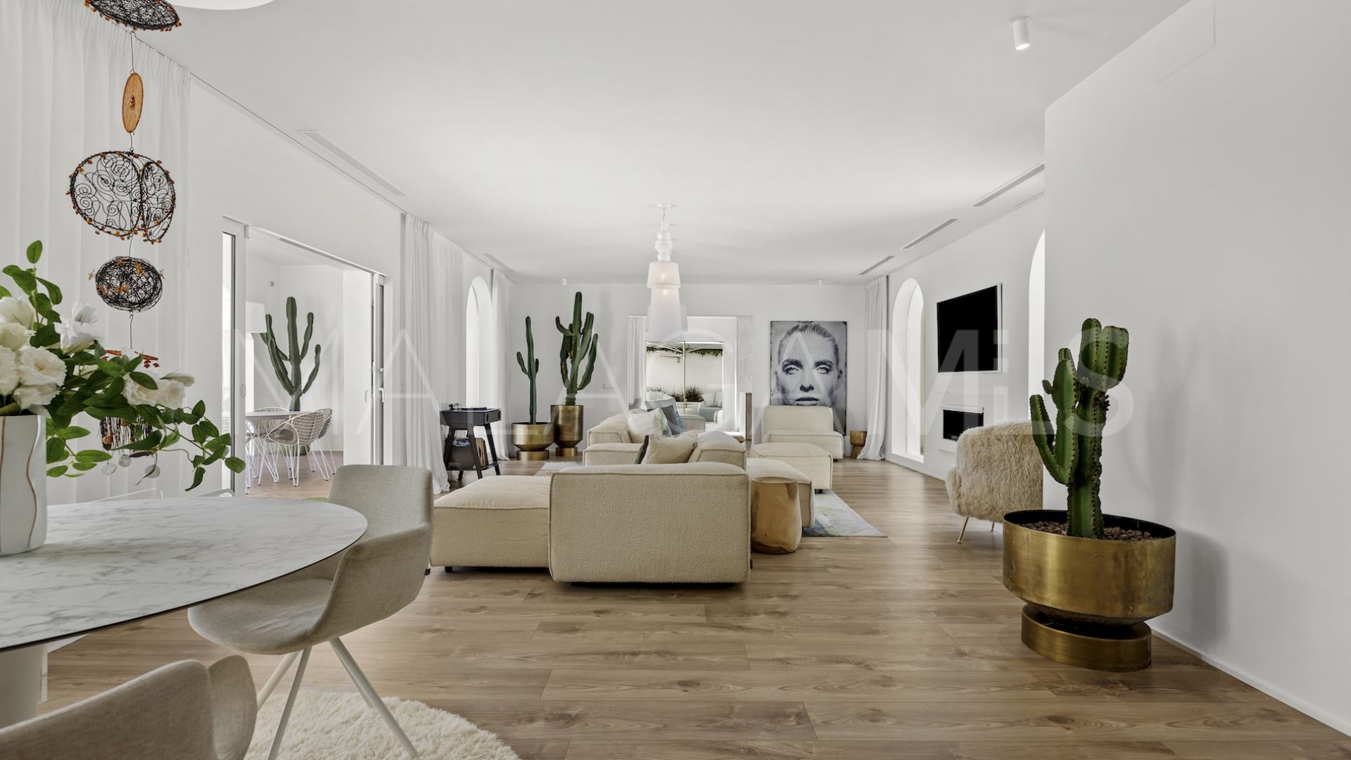Villa for sale in Guadalmina Alta