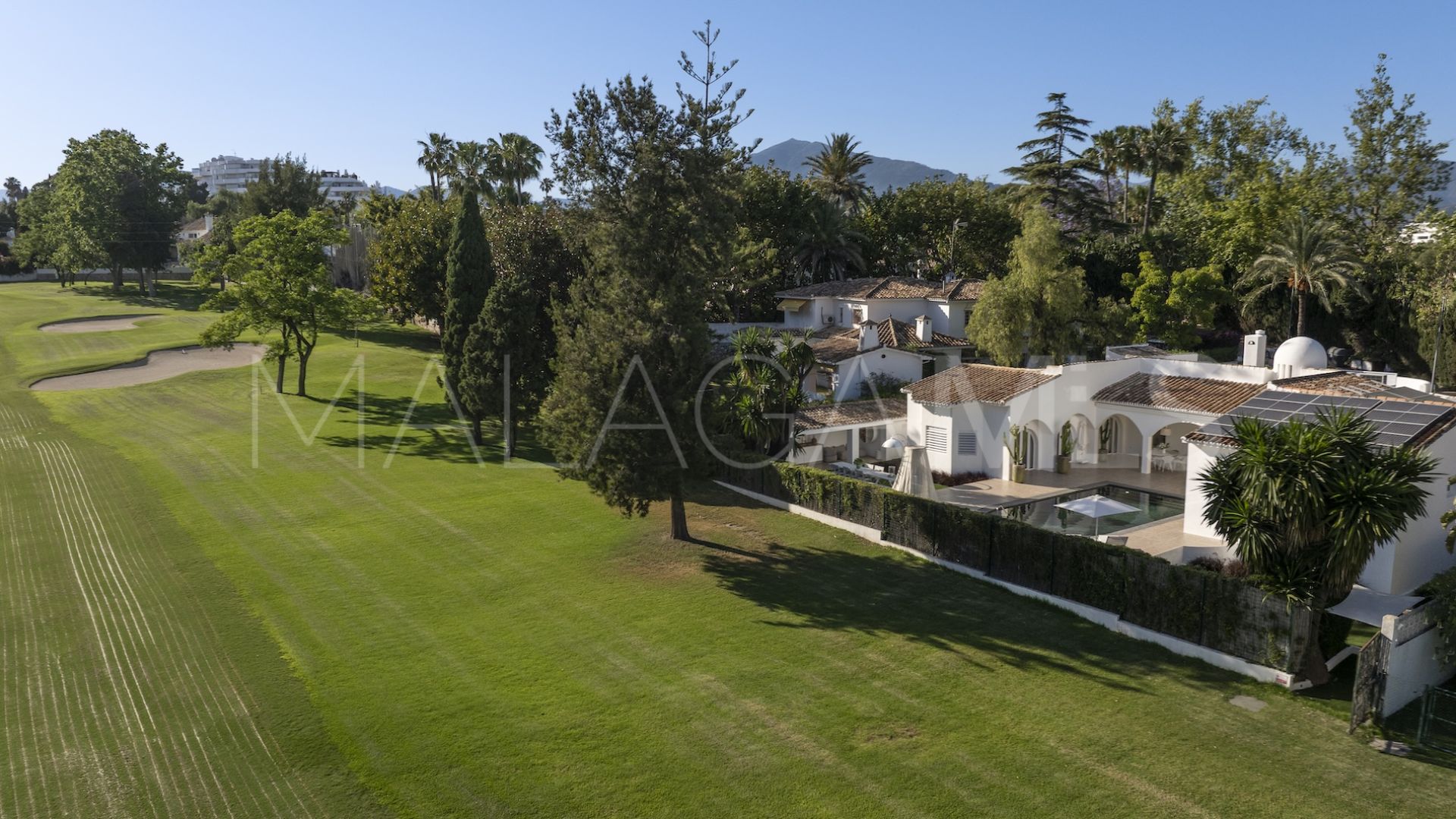 Villa for sale in Guadalmina Alta