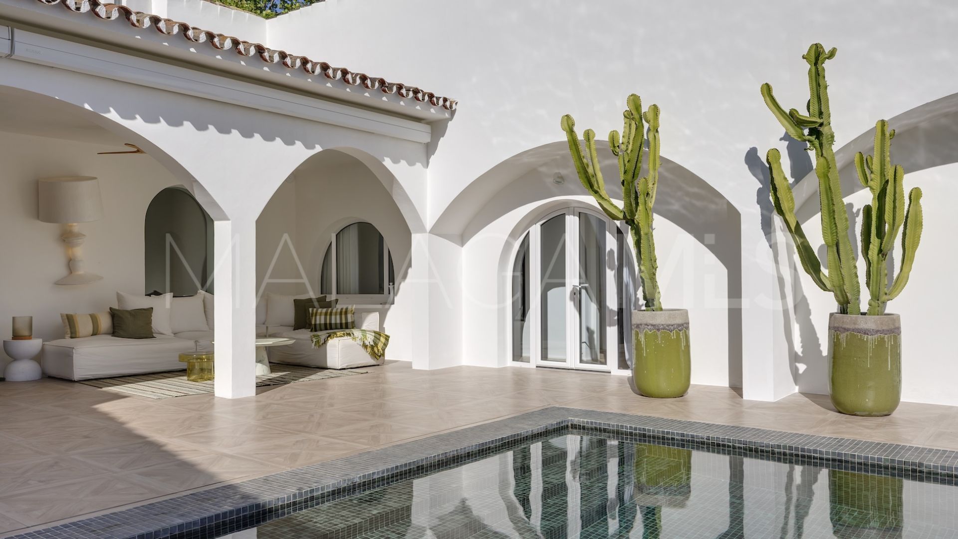 Villa for sale in Guadalmina Alta