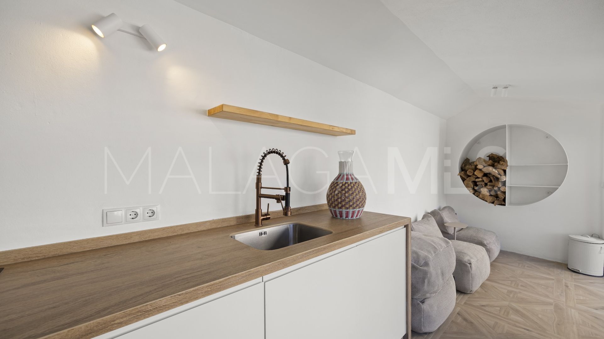 Villa for sale in Guadalmina Alta