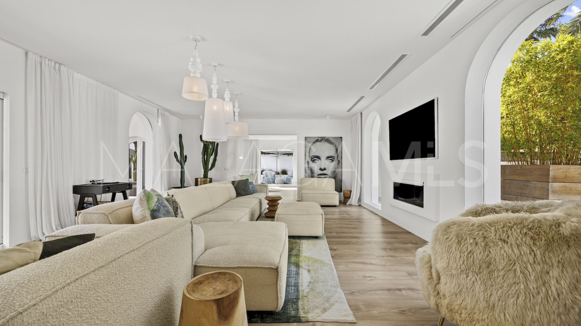 Villa for sale in Guadalmina Alta