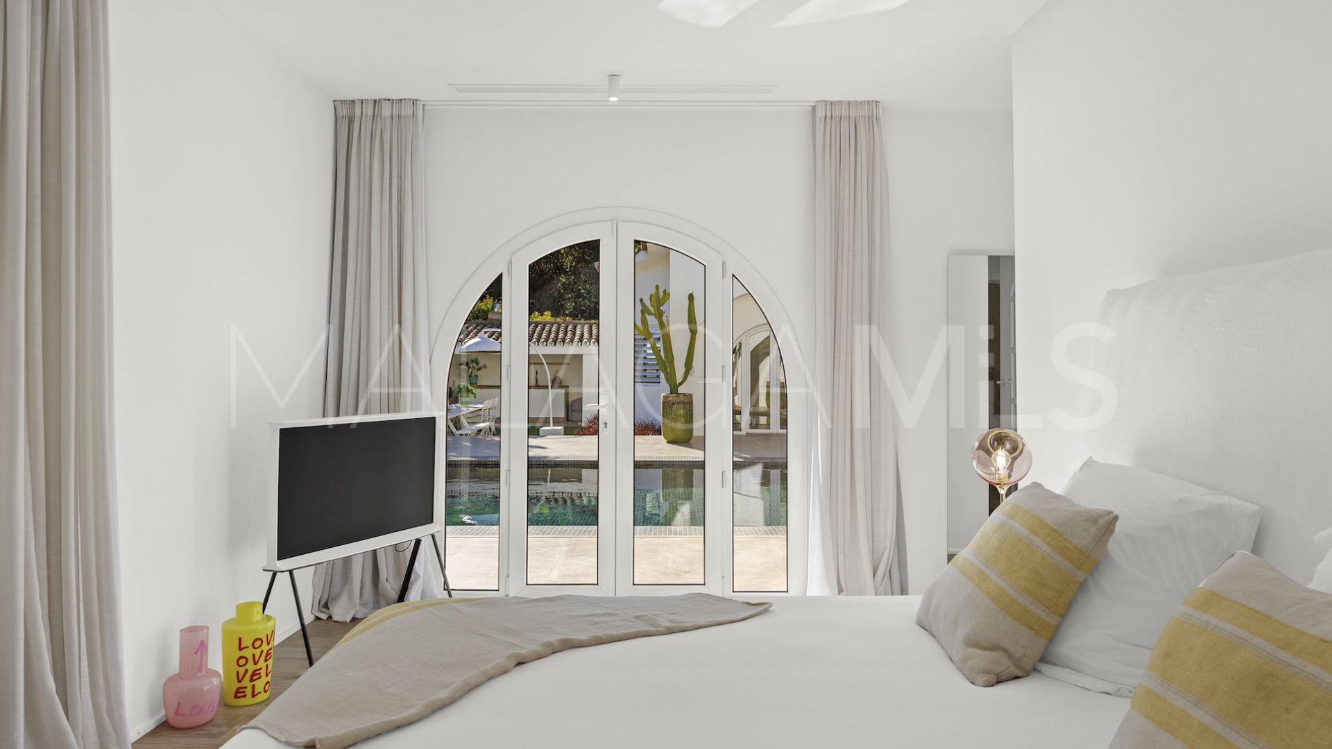 Villa for sale in Guadalmina Alta