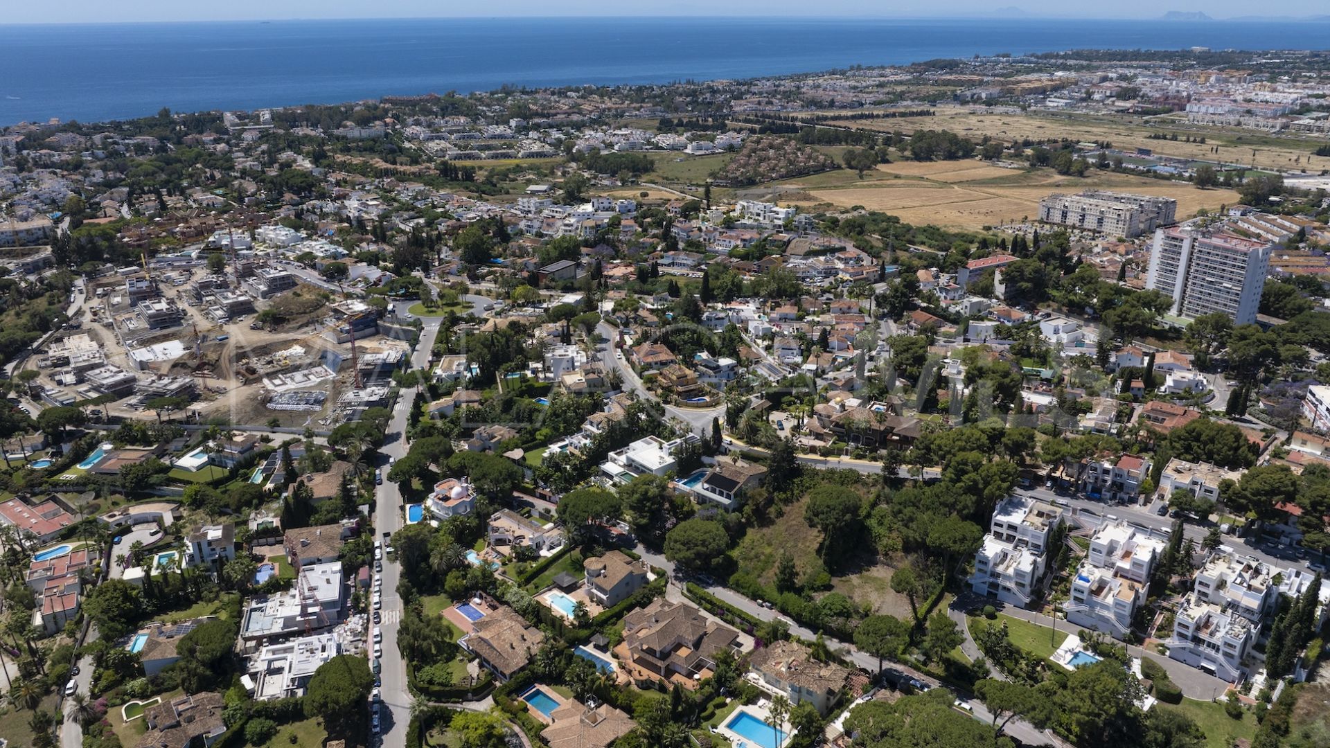 Terrain for sale in Nueva Andalucia