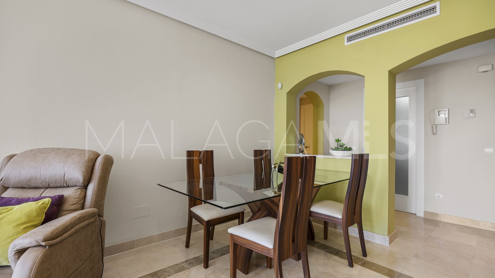 Apartamento a la venta in Los Arqueros with 3 bedrooms