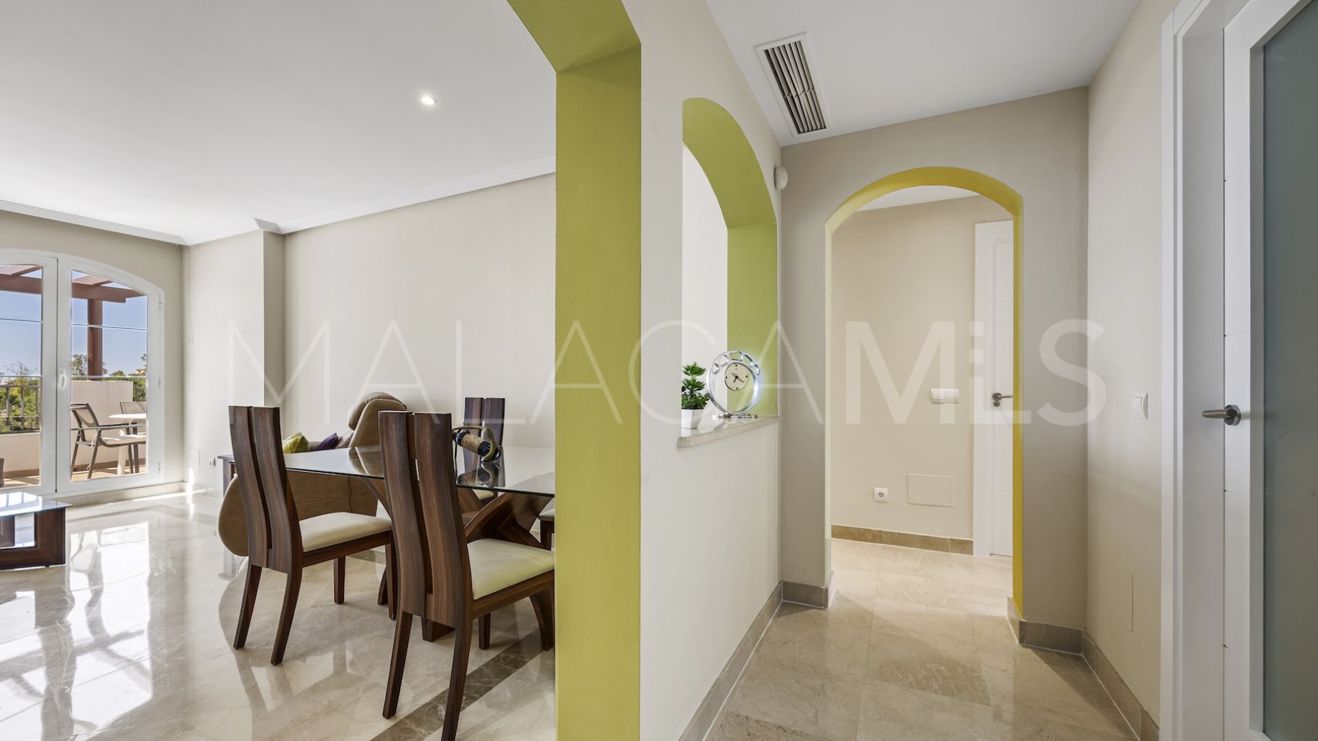 Apartamento a la venta in Los Arqueros with 3 bedrooms