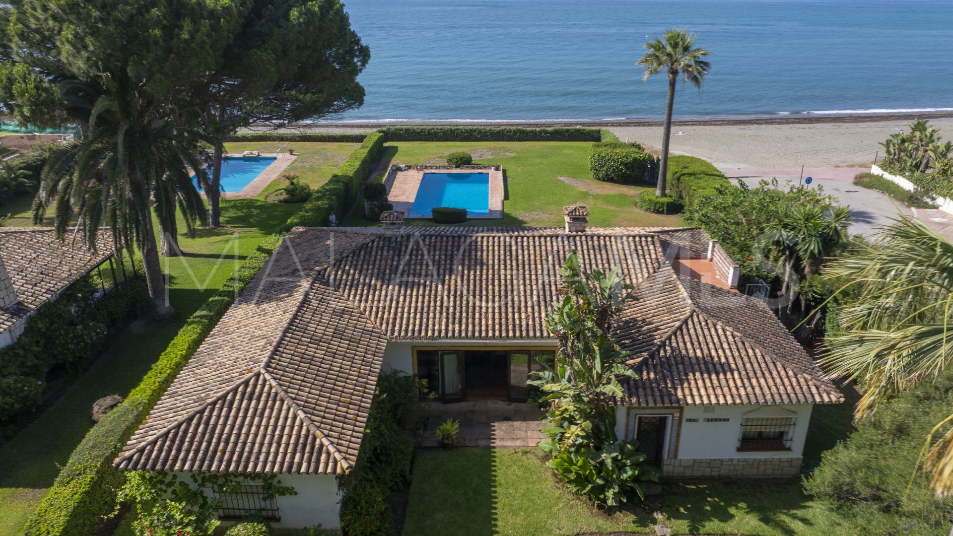 Villa for sale in Estepona Ost