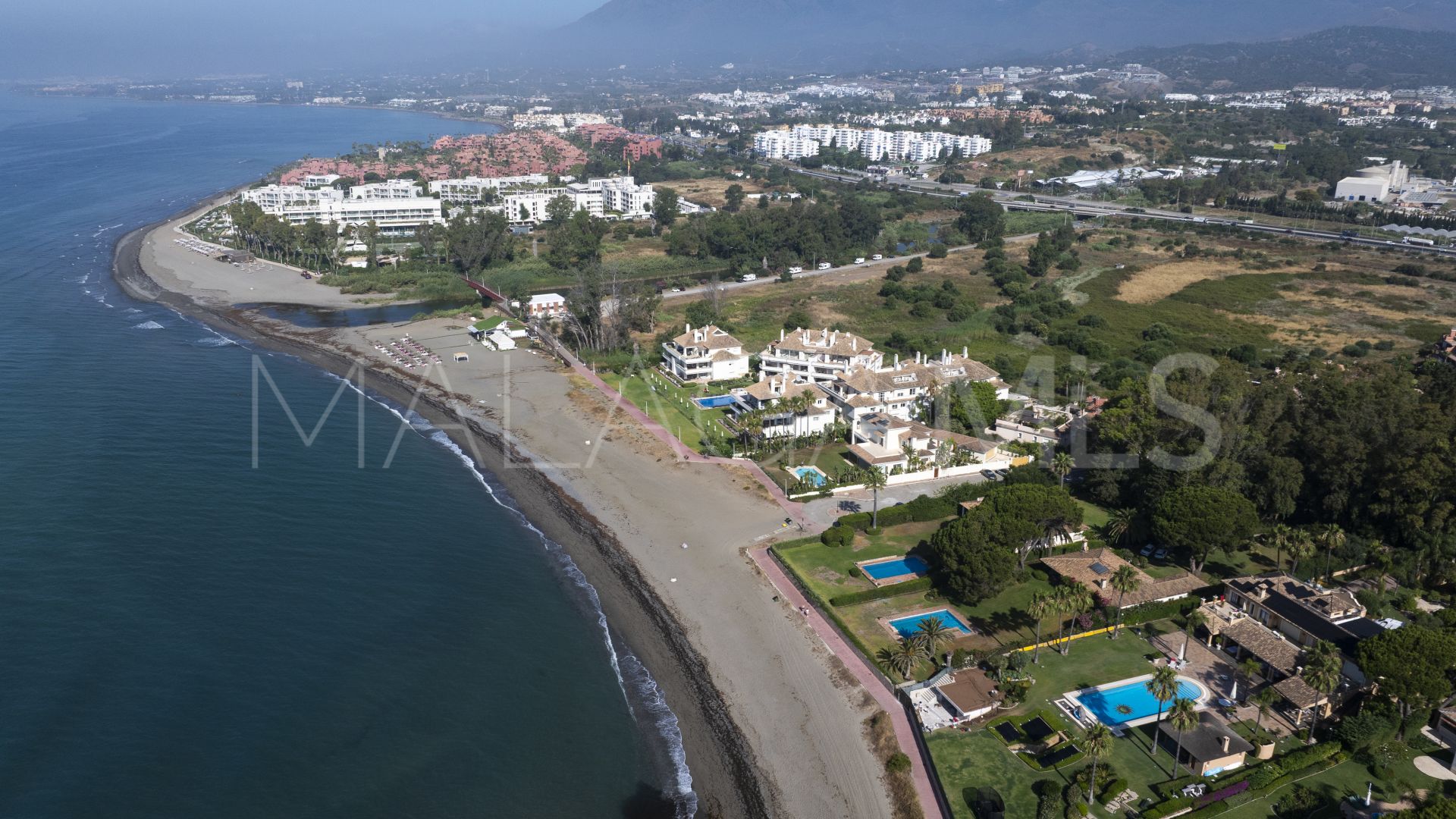 Villa for sale in Estepona Ost