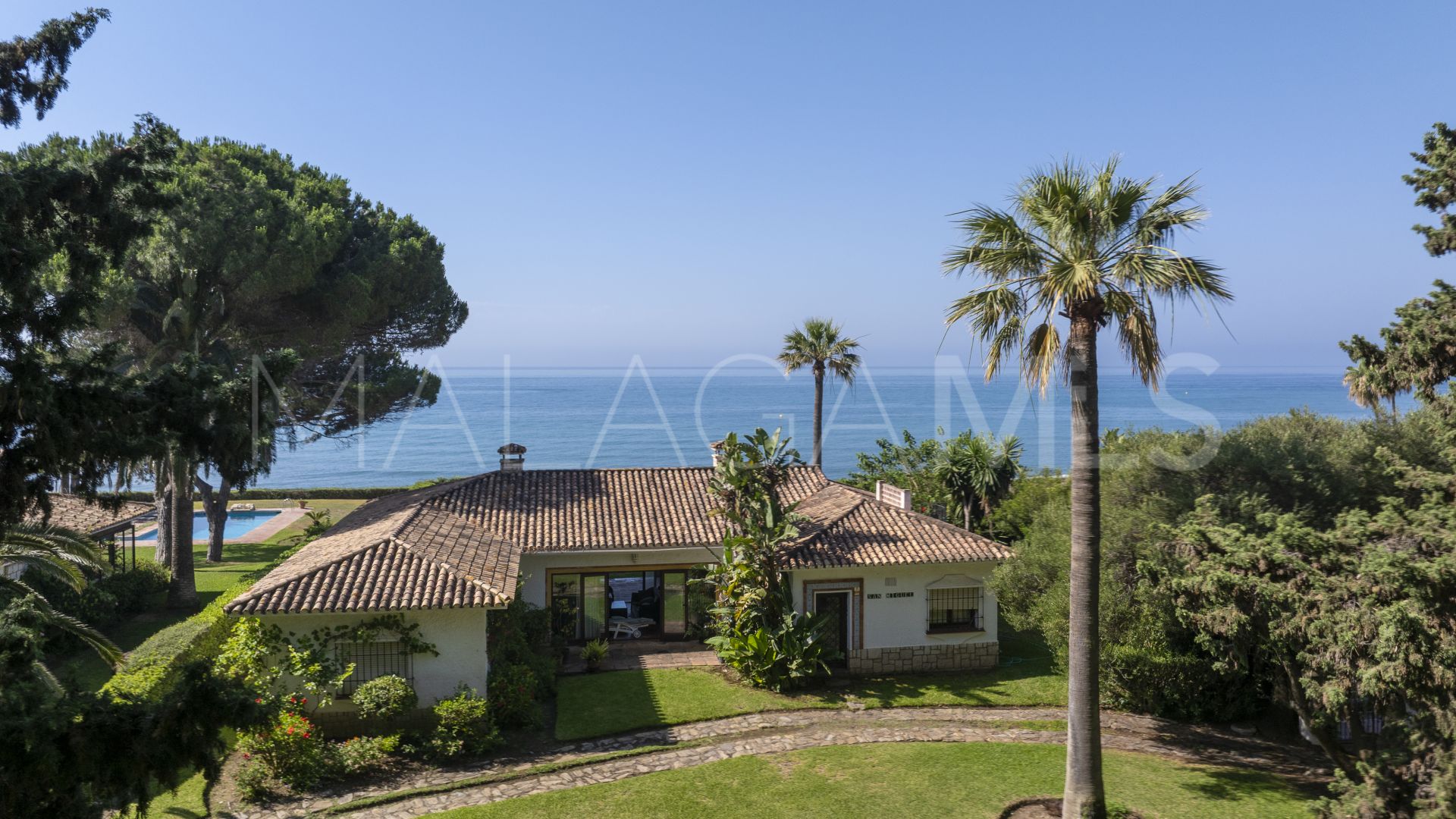 Villa for sale in Estepona Ost