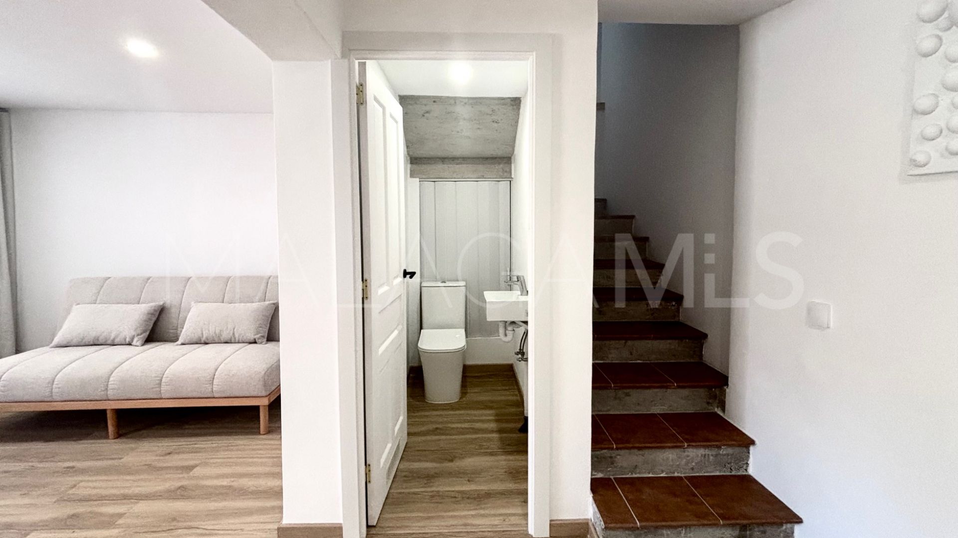 Hus i byn for sale in Vélez-Málaga Centro