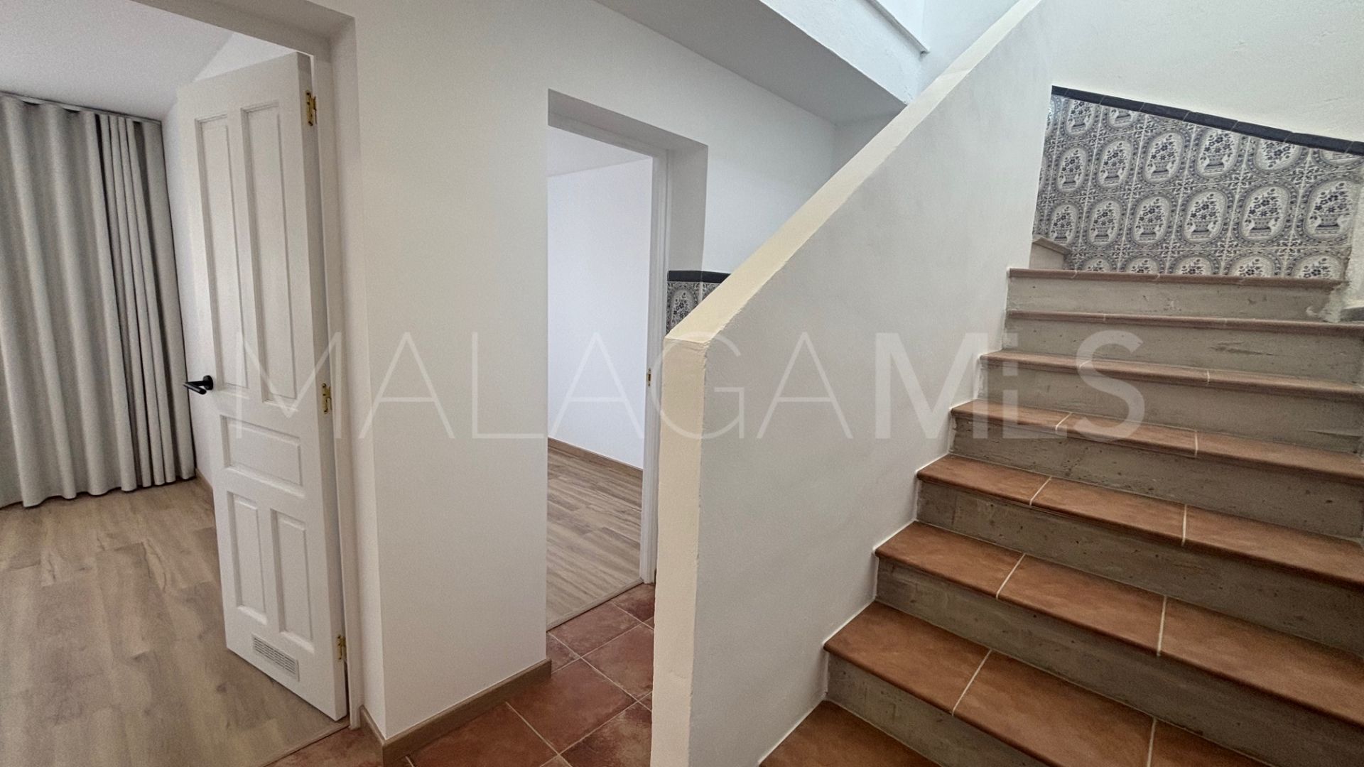 Hus i byn for sale in Vélez-Málaga Centro