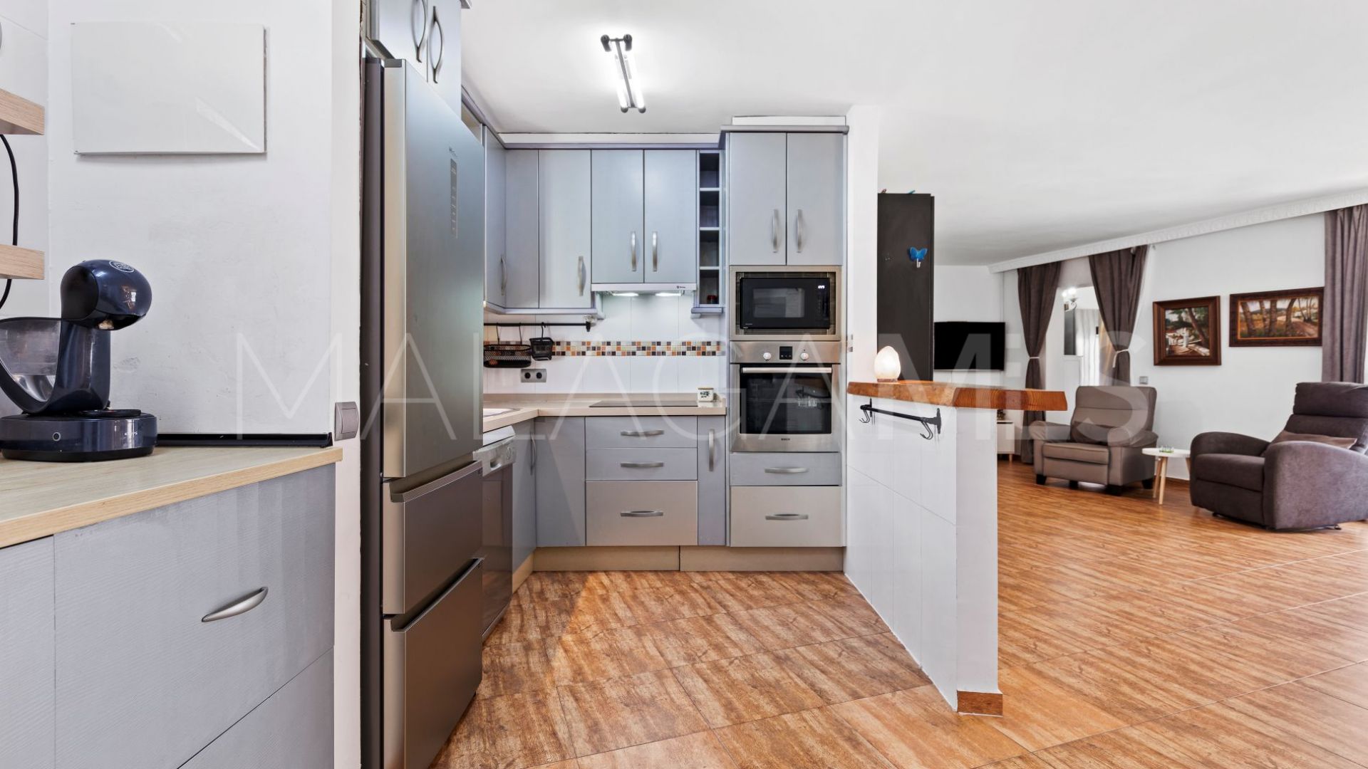 Hus i byn for sale in Los Pacos