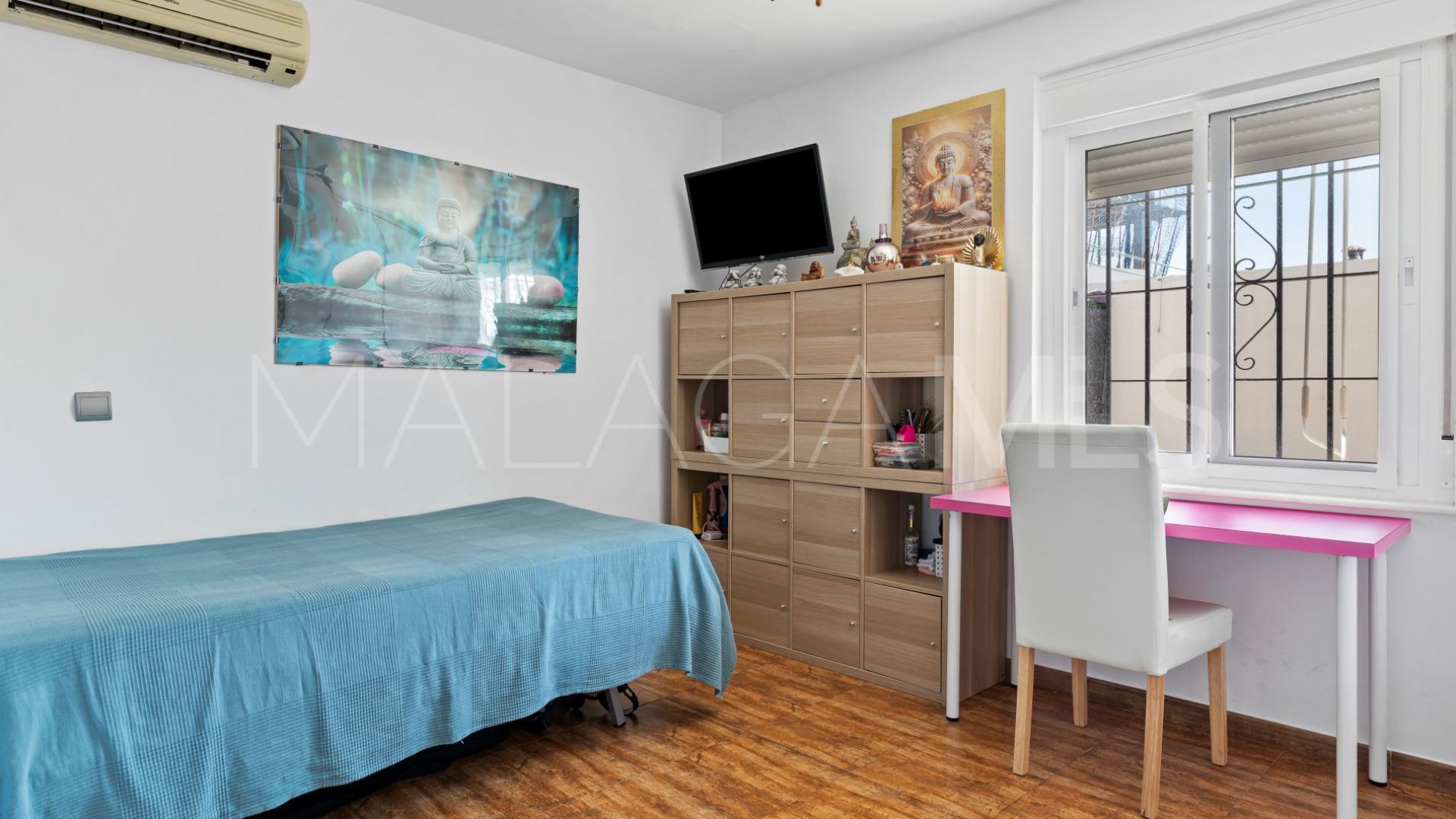 Hus i byn for sale in Los Pacos