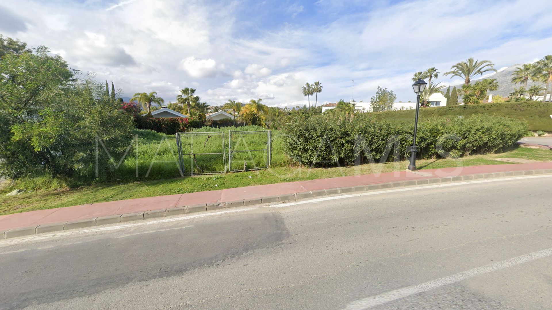 Parcela a la venta in Nueva Andalucia