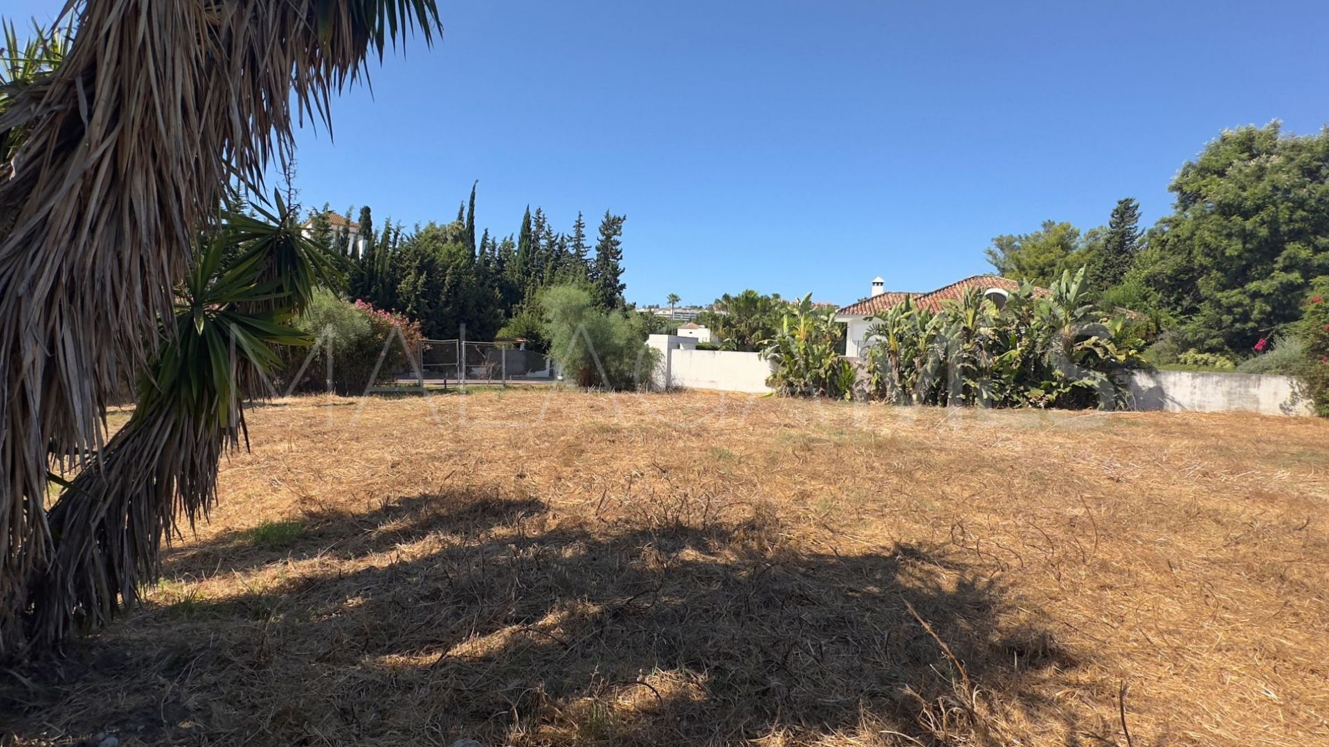 Parcela a la venta in Nueva Andalucia