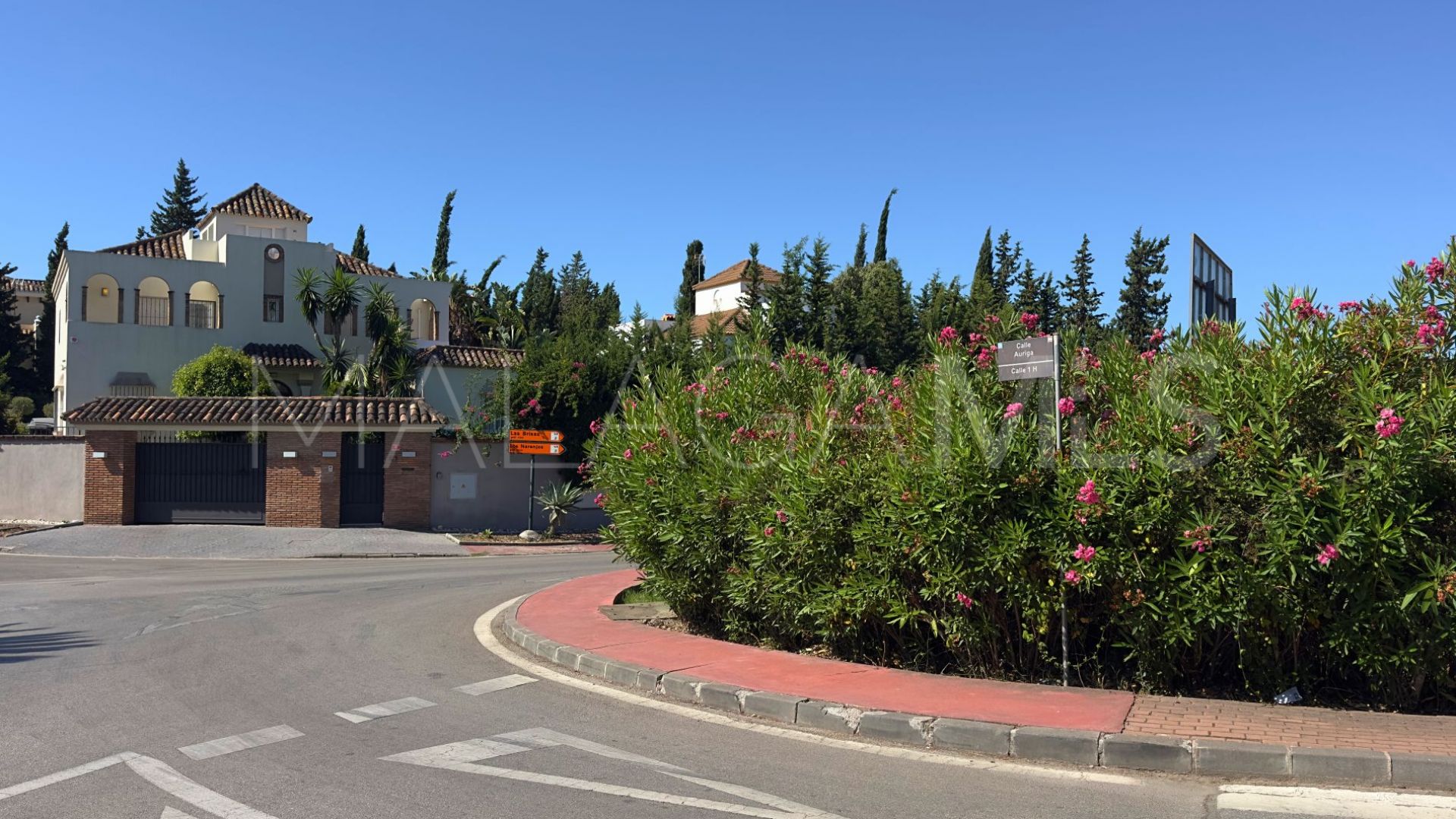 Parcela a la venta in Nueva Andalucia