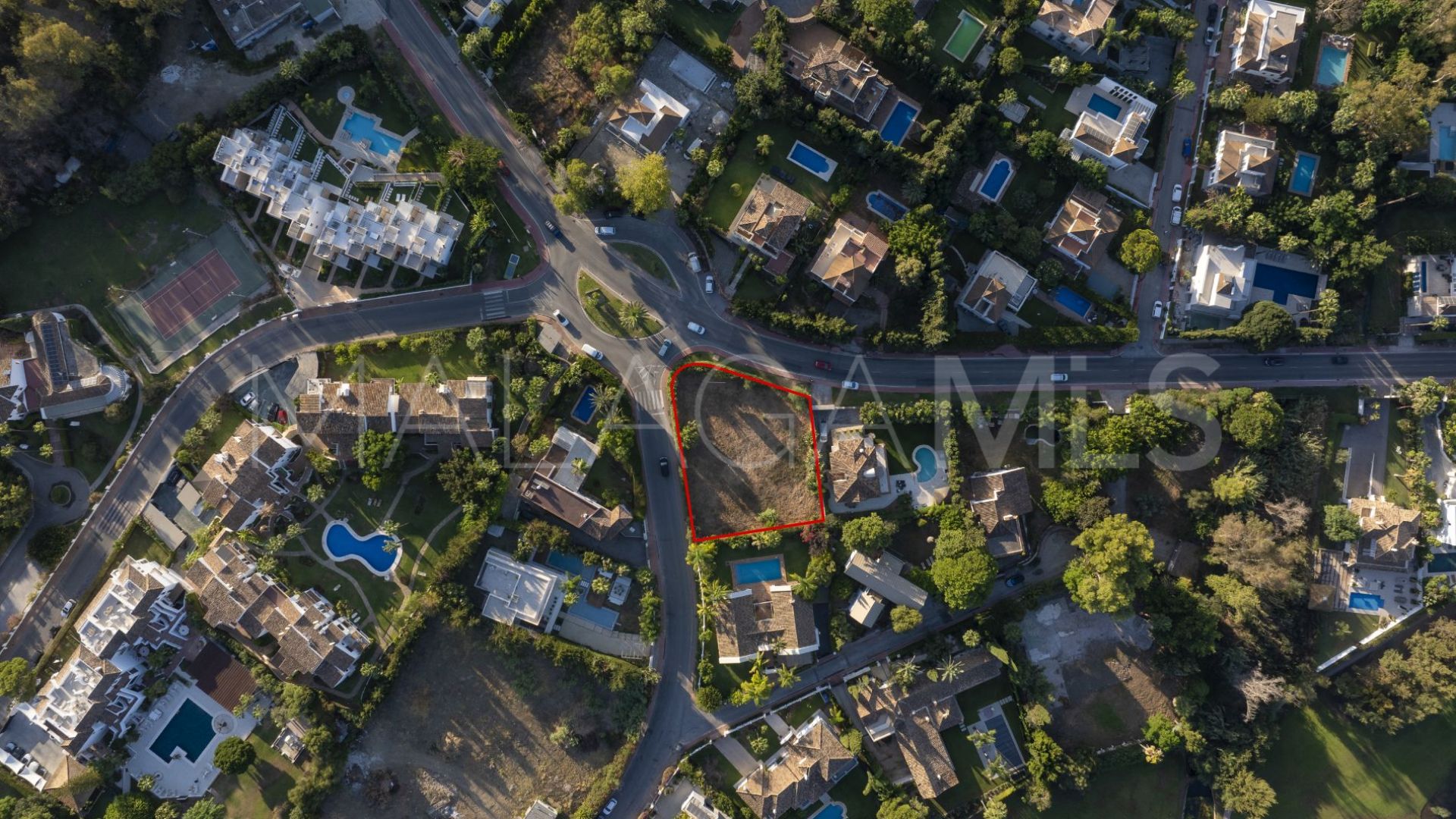 Parcela a la venta in Nueva Andalucia