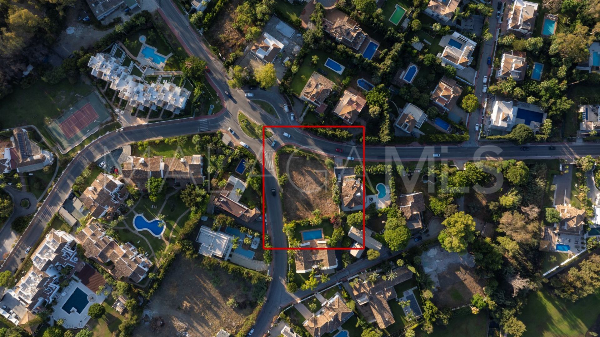 Parcela a la venta in Nueva Andalucia