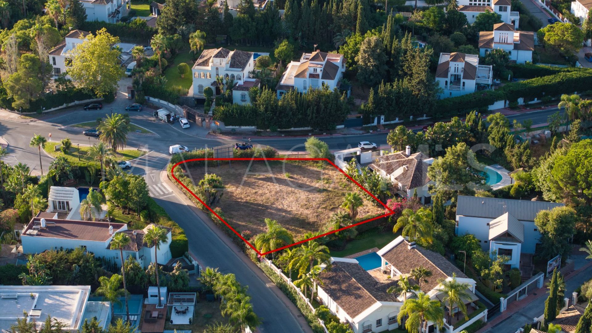 Parcela a la venta in Nueva Andalucia