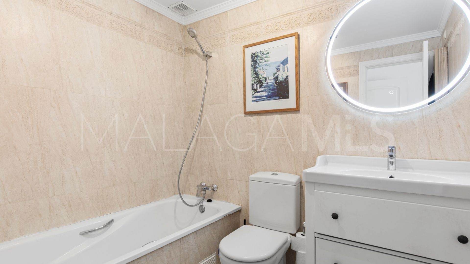 Apartment with 2 bedrooms for sale in Marbella East