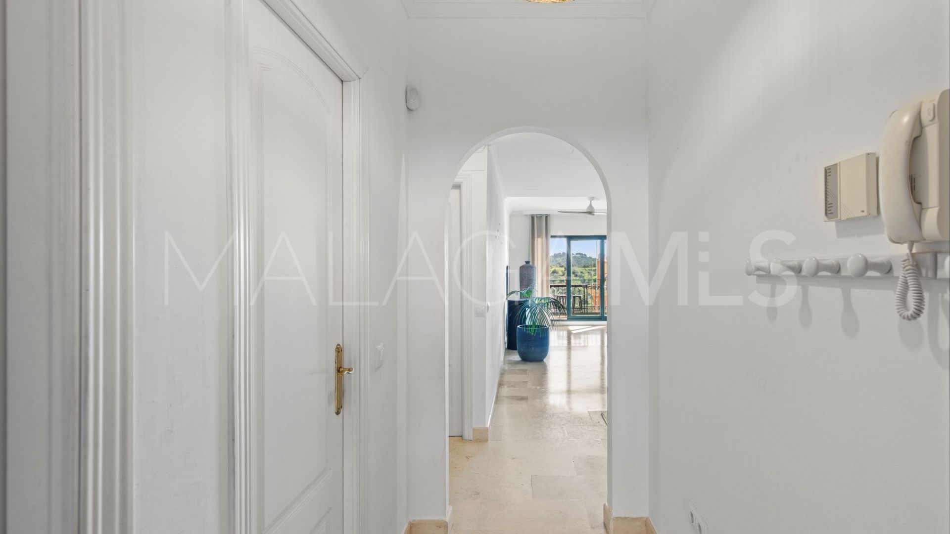 Apartment with 2 bedrooms for sale in Marbella East