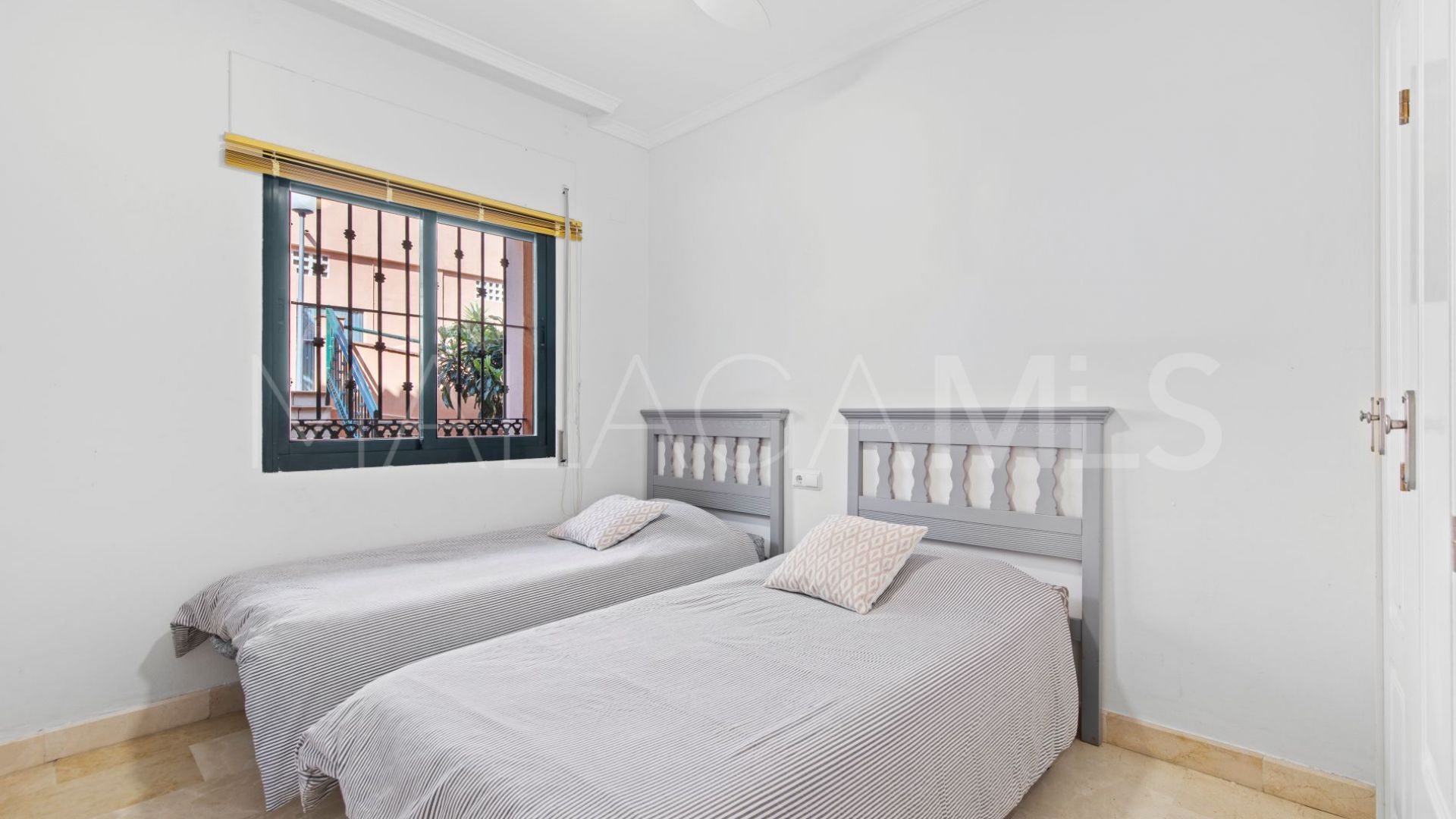 Apartment with 2 bedrooms for sale in Marbella East