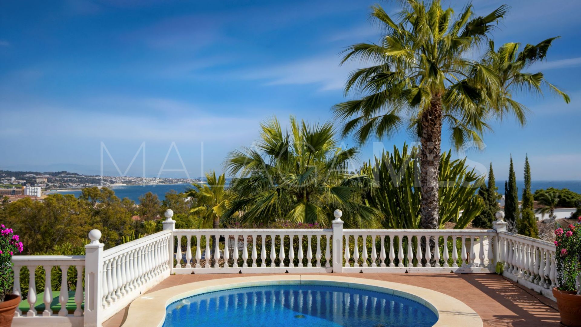 5 bedrooms villa for sale in Torrenueva